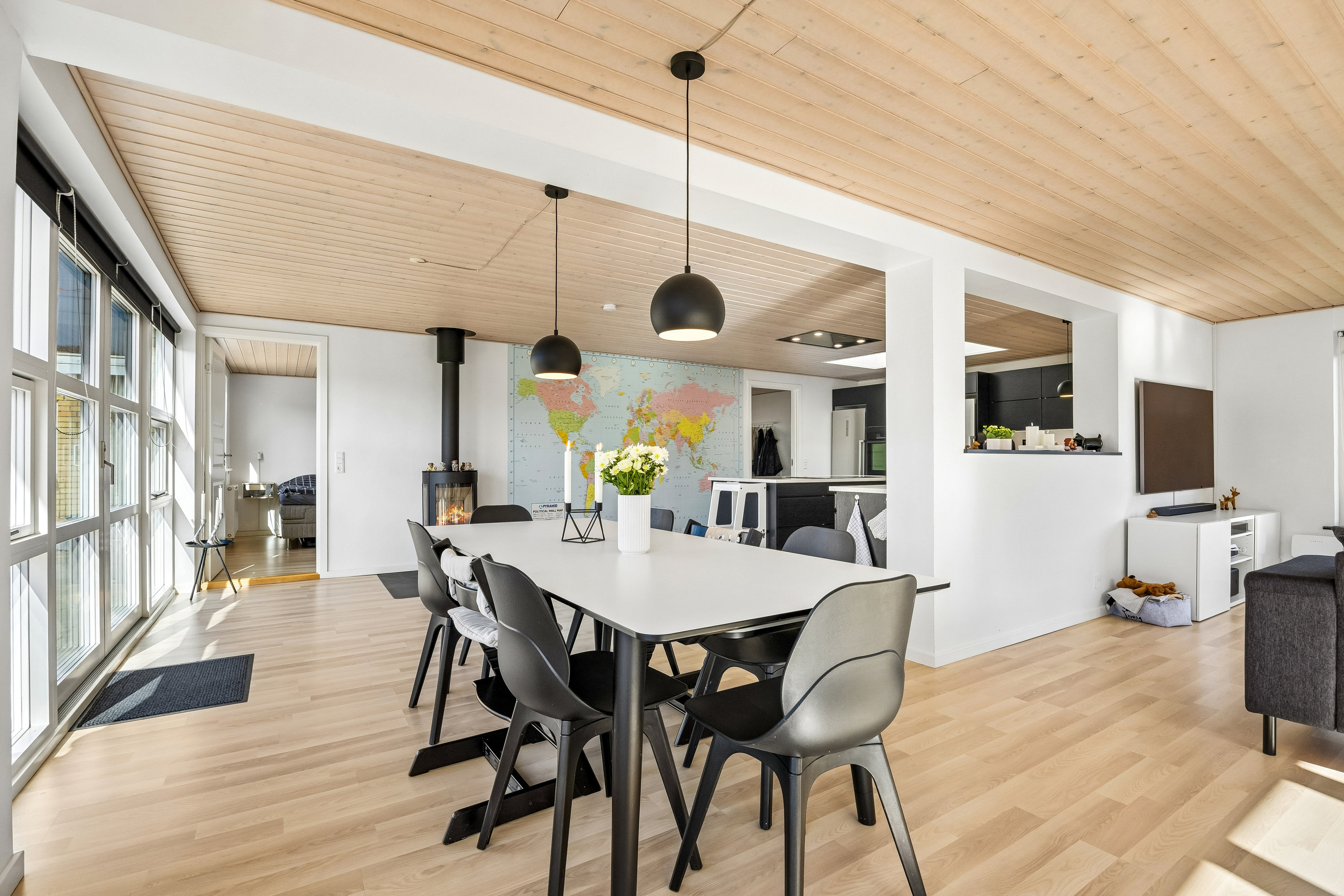 Fremhævet stue billede i fuldskærmstilstand. Billede af Ternevej 9, 4291 Ruds Vedby