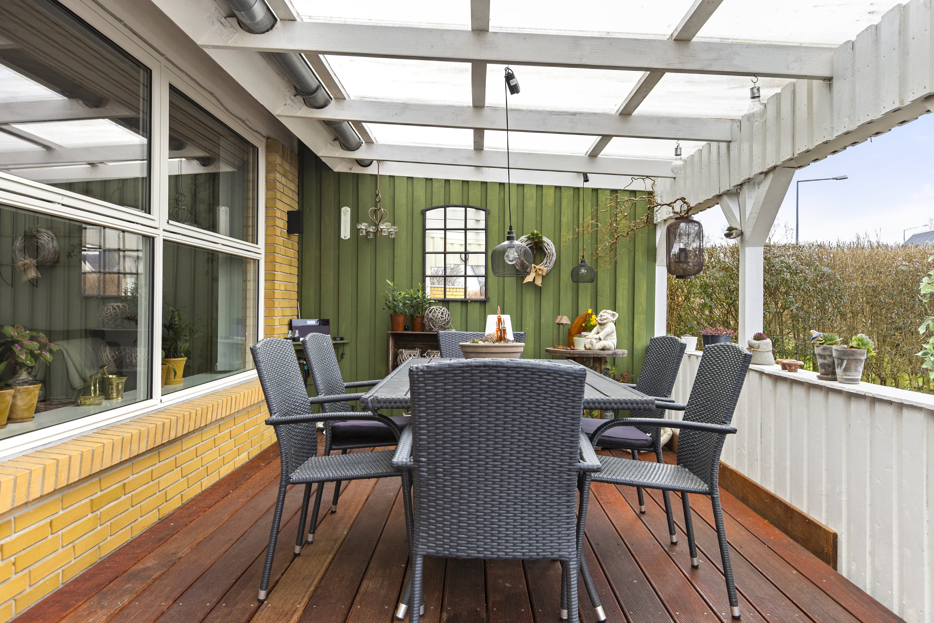 Fremhævet overdækket terrasse billede i fuldskærmstilstand. Billede af Tornerosevej 2, 4200 Slagelse