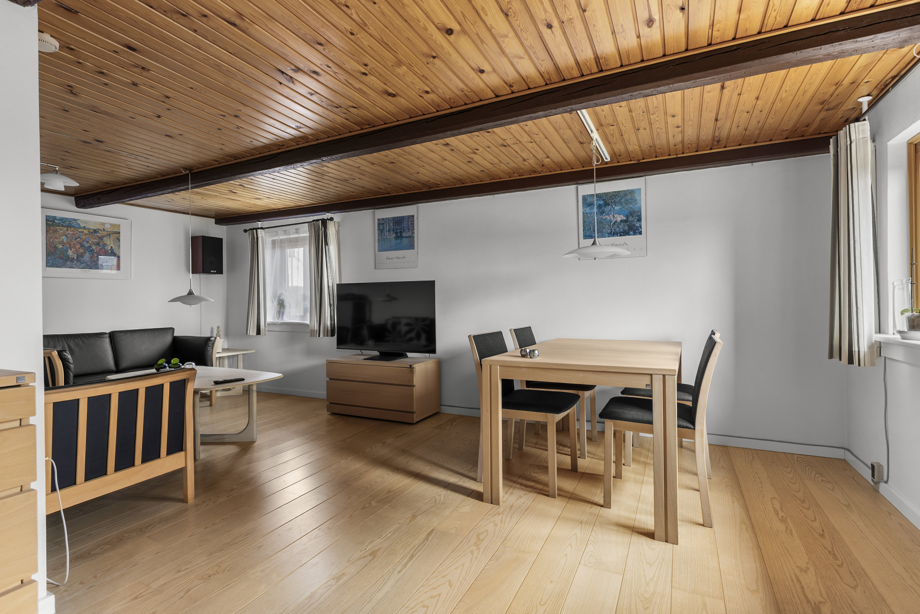 Fremhævet stue billede i fuldskærmstilstand. Billede af Onsved Huse 1, 4050 Skibby