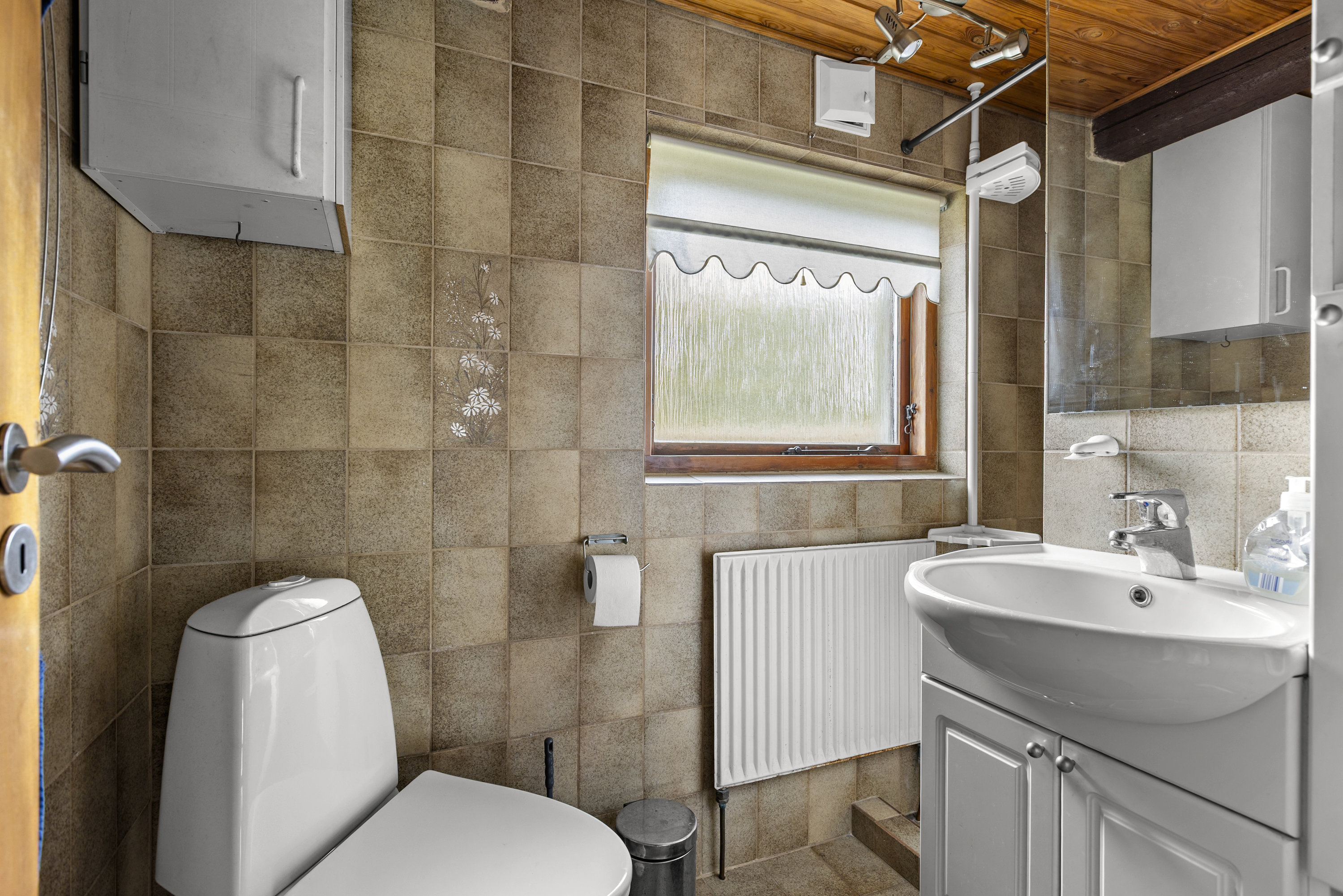 Fremhævet badeværelse billede i fuldskærmstilstand. Billede af Onsved Huse 1, 4050 Skibby