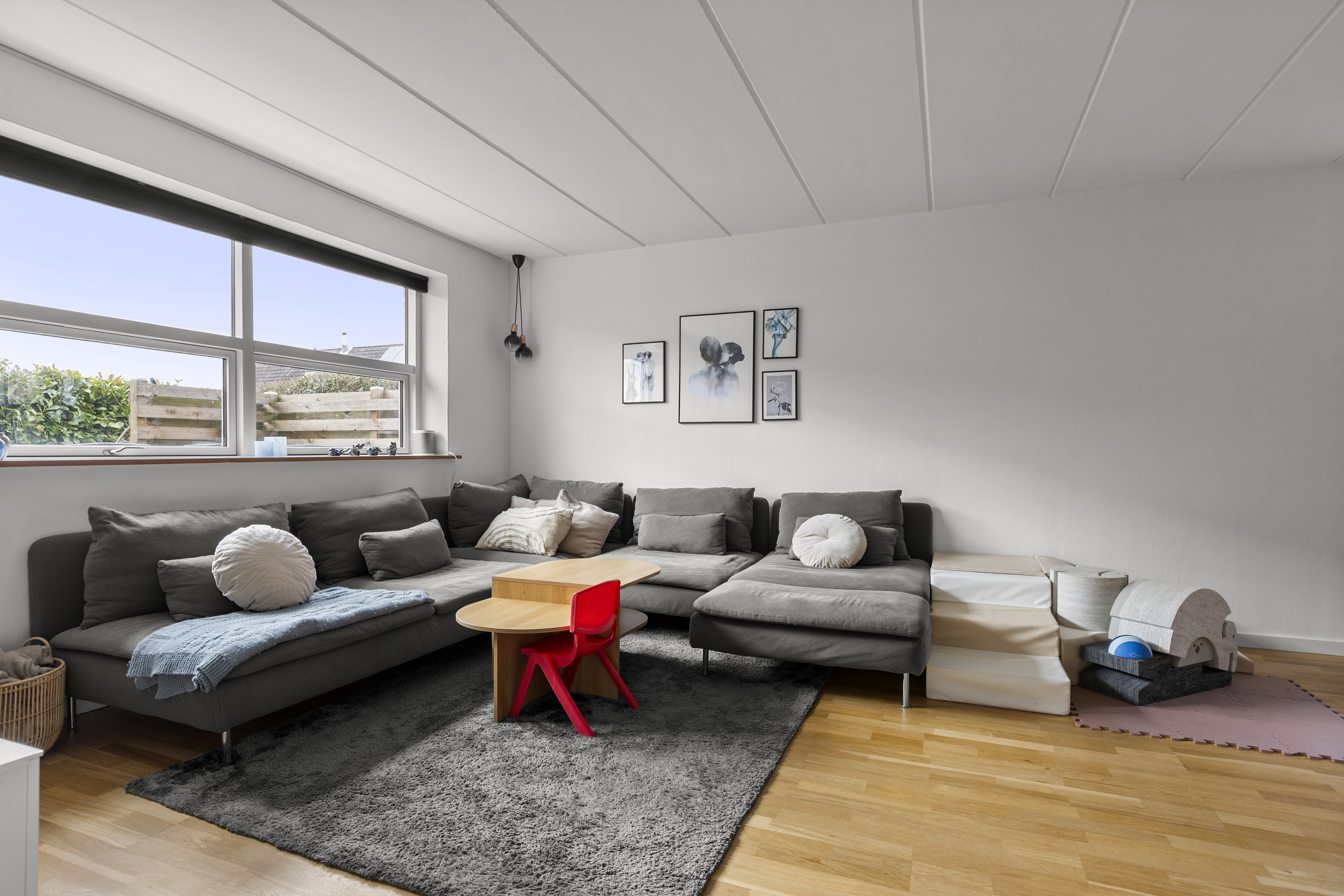 Fremhævet stue billede i fuldskærmstilstand. Billede af Rosenhaven 28, 4050 Skibby