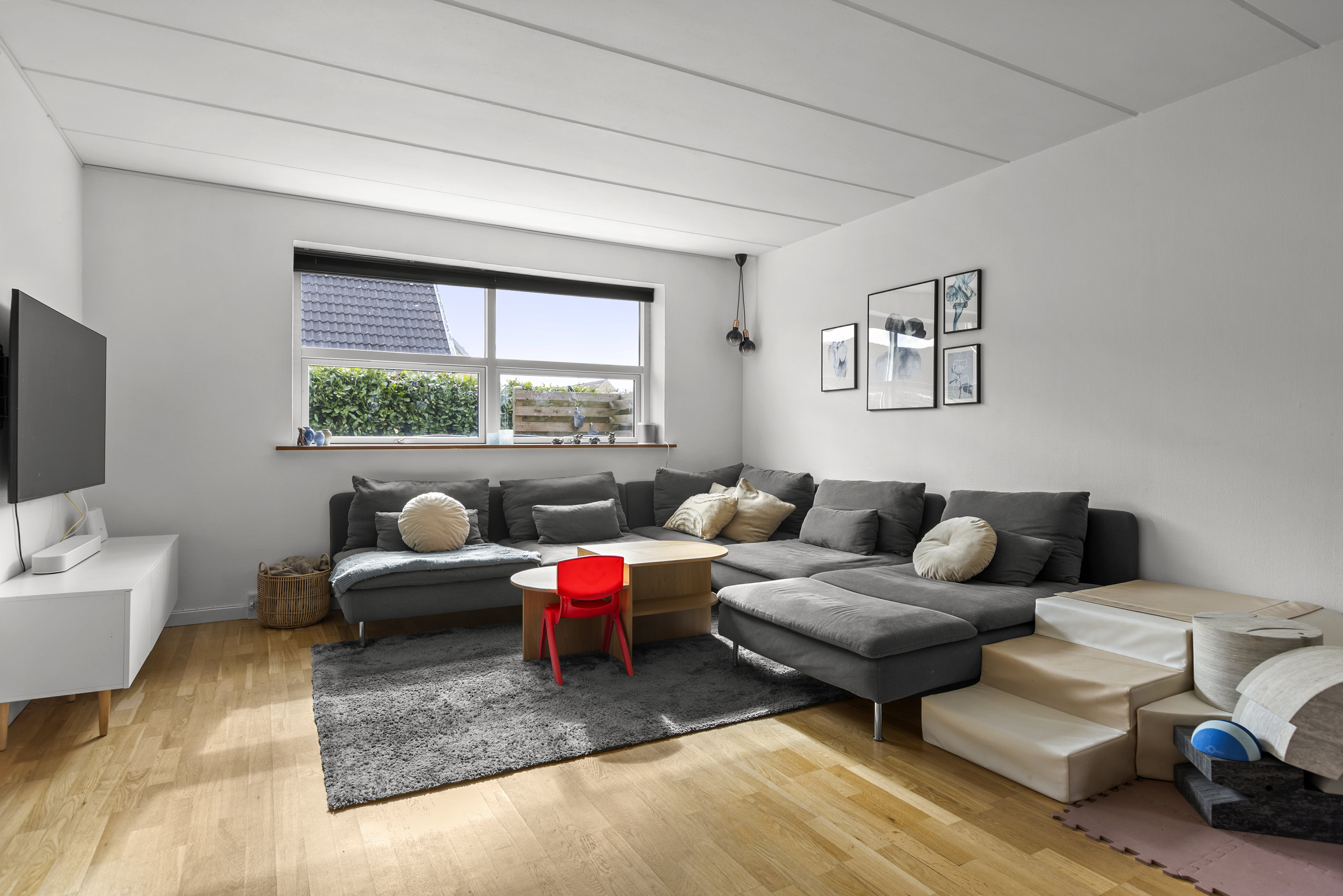 Fremhævet stue billede i fuldskærmstilstand. Billede af Rosenhaven 28, 4050 Skibby