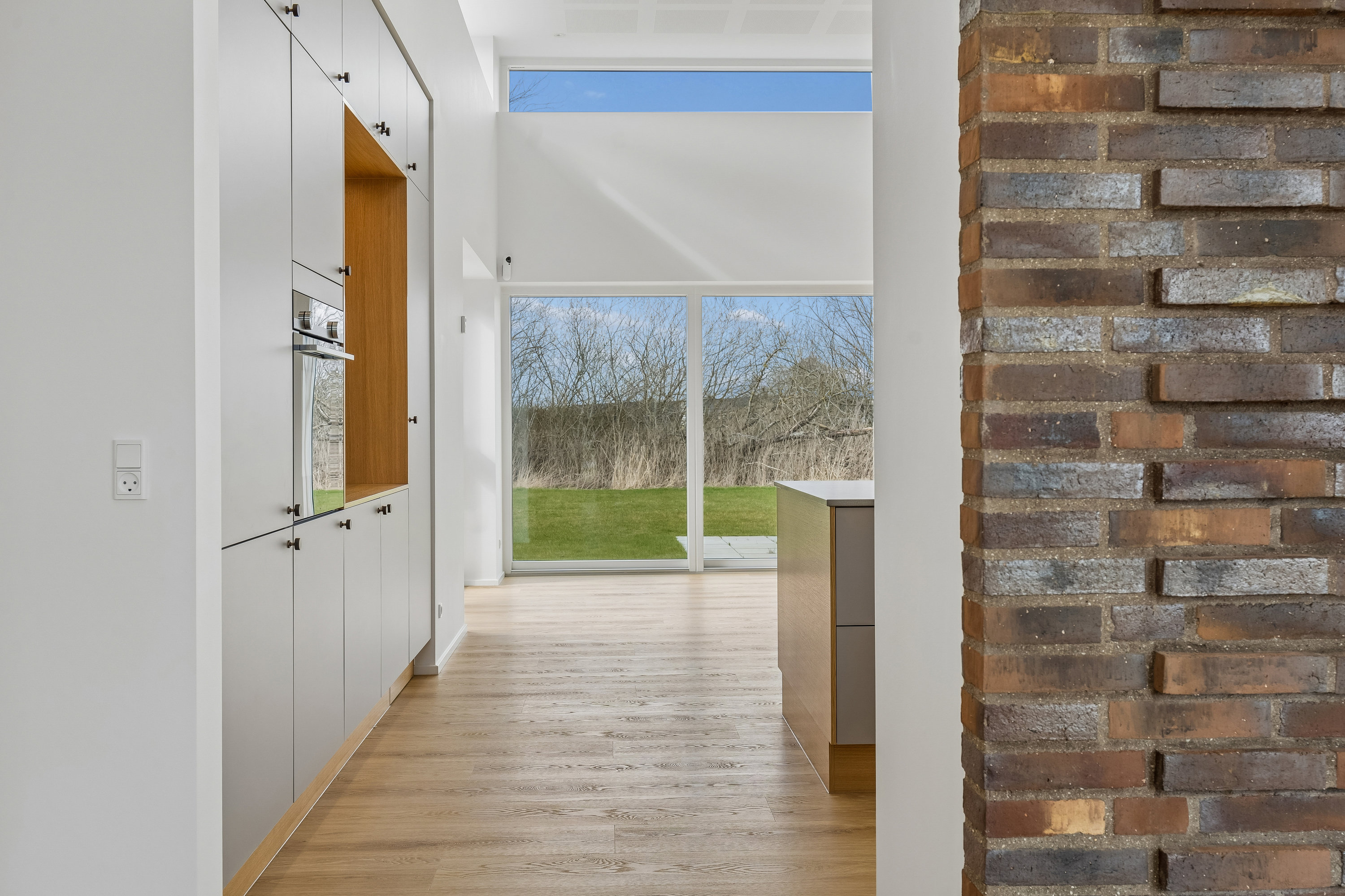 Fremhævet entré billede i fuldskærmstilstand. Billede af Fejringmarken 4, 8722 Hedensted