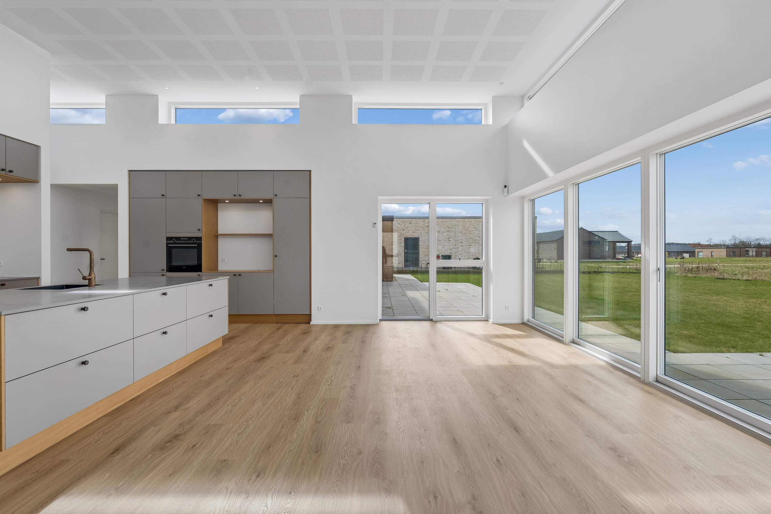 Fremhævet spisestue billede i fuldskærmstilstand. Billede af Fejringmarken 4, 8722 Hedensted