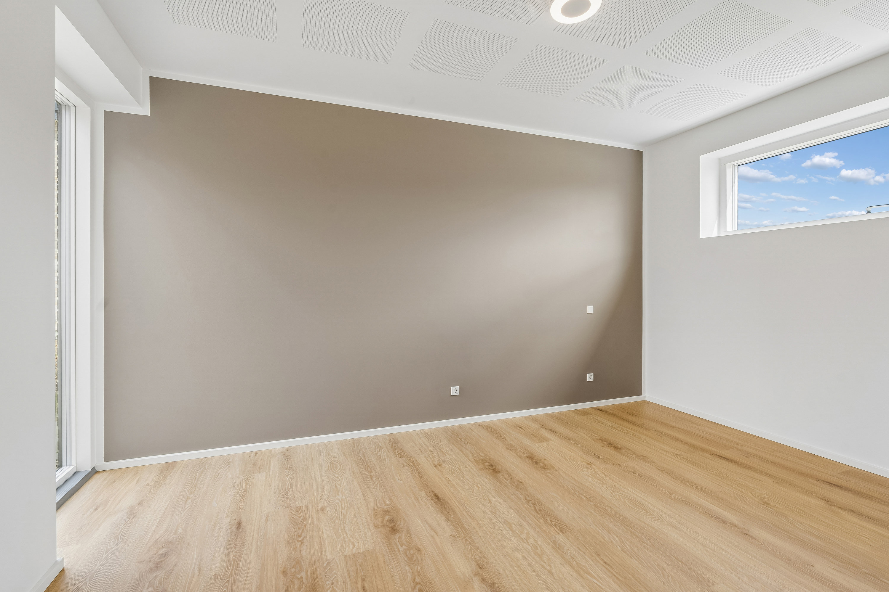 Fremhævet soveværelse billede i fuldskærmstilstand. Billede af Fejringmarken 4, 8722 Hedensted