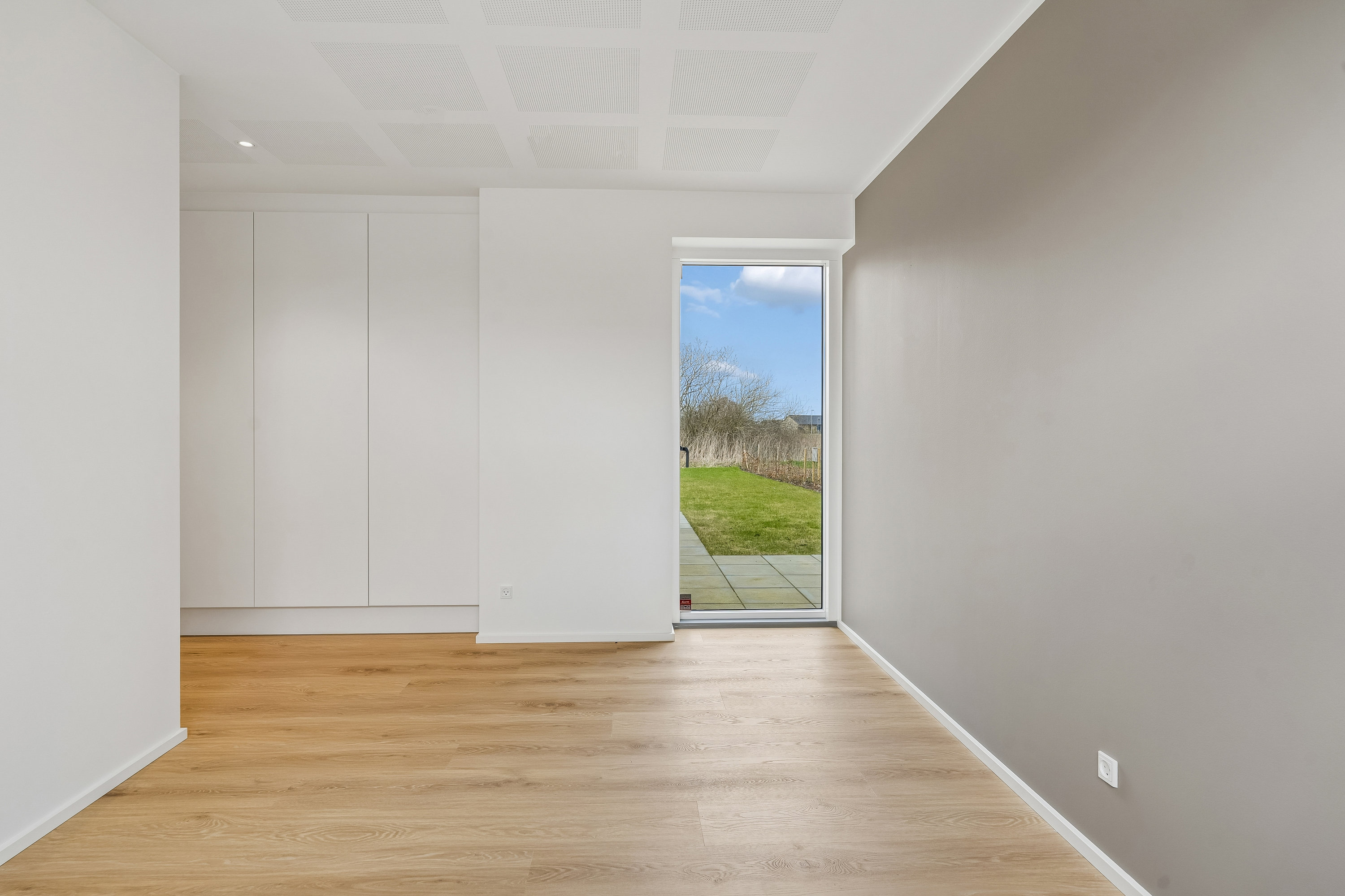 Fremhævet soveværelse billede i fuldskærmstilstand. Billede af Fejringmarken 4, 8722 Hedensted