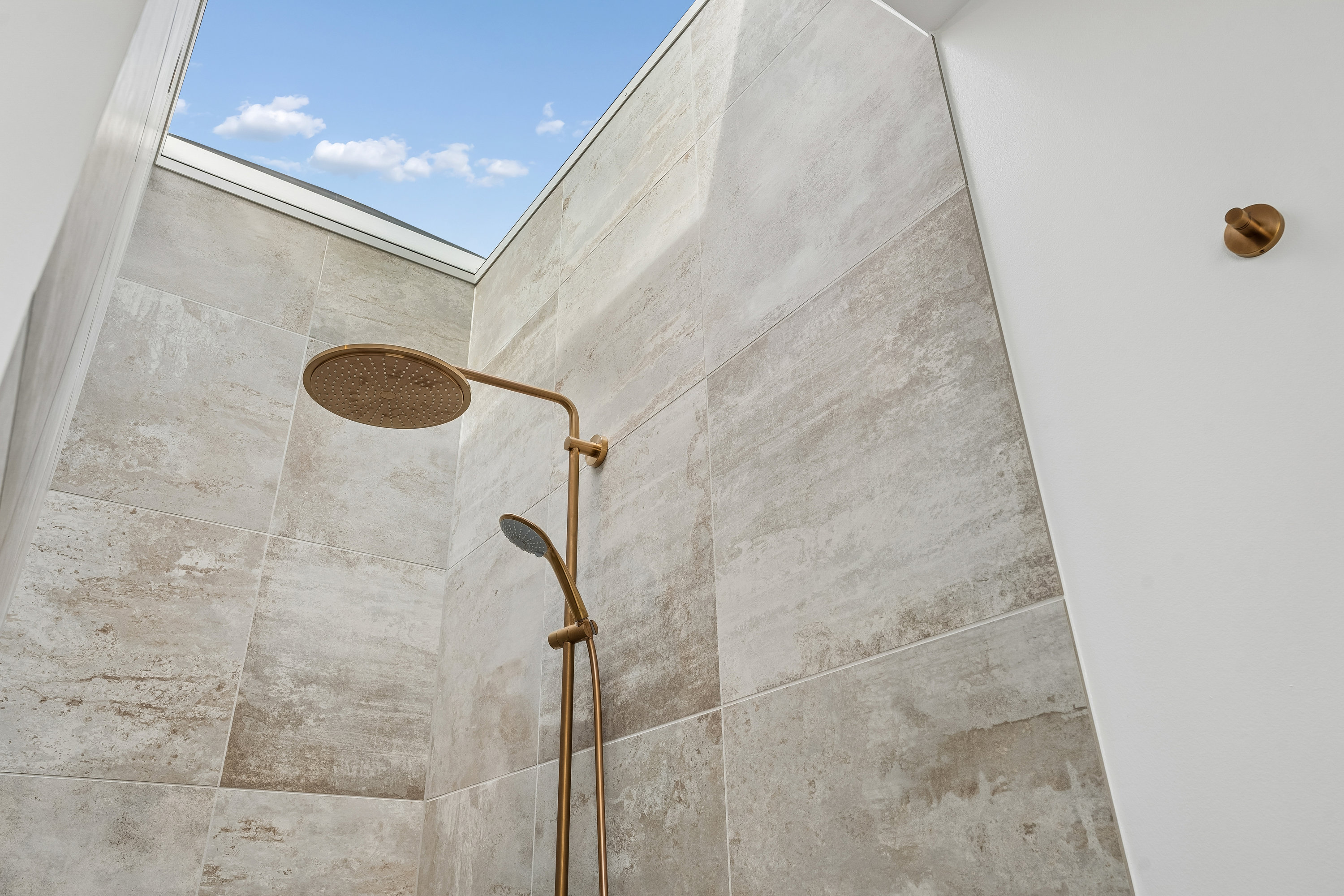 Fremhævet bruseniche billede i fuldskærmstilstand. Billede af Fejringmarken 4, 8722 Hedensted