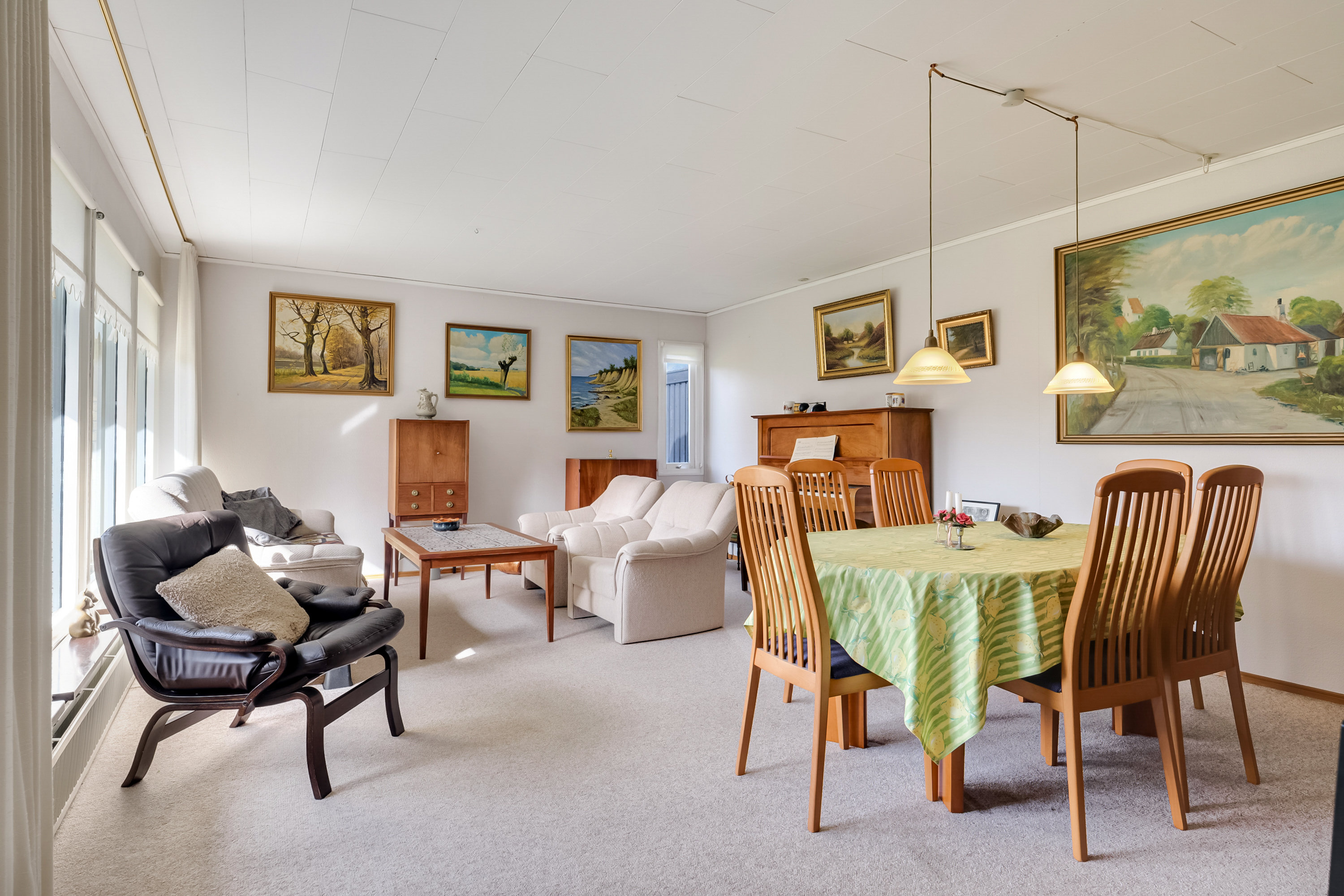 Fremhævet stue billede i fuldskærmstilstand. Billede af Havrevænget 9, 5620 Glamsbjerg