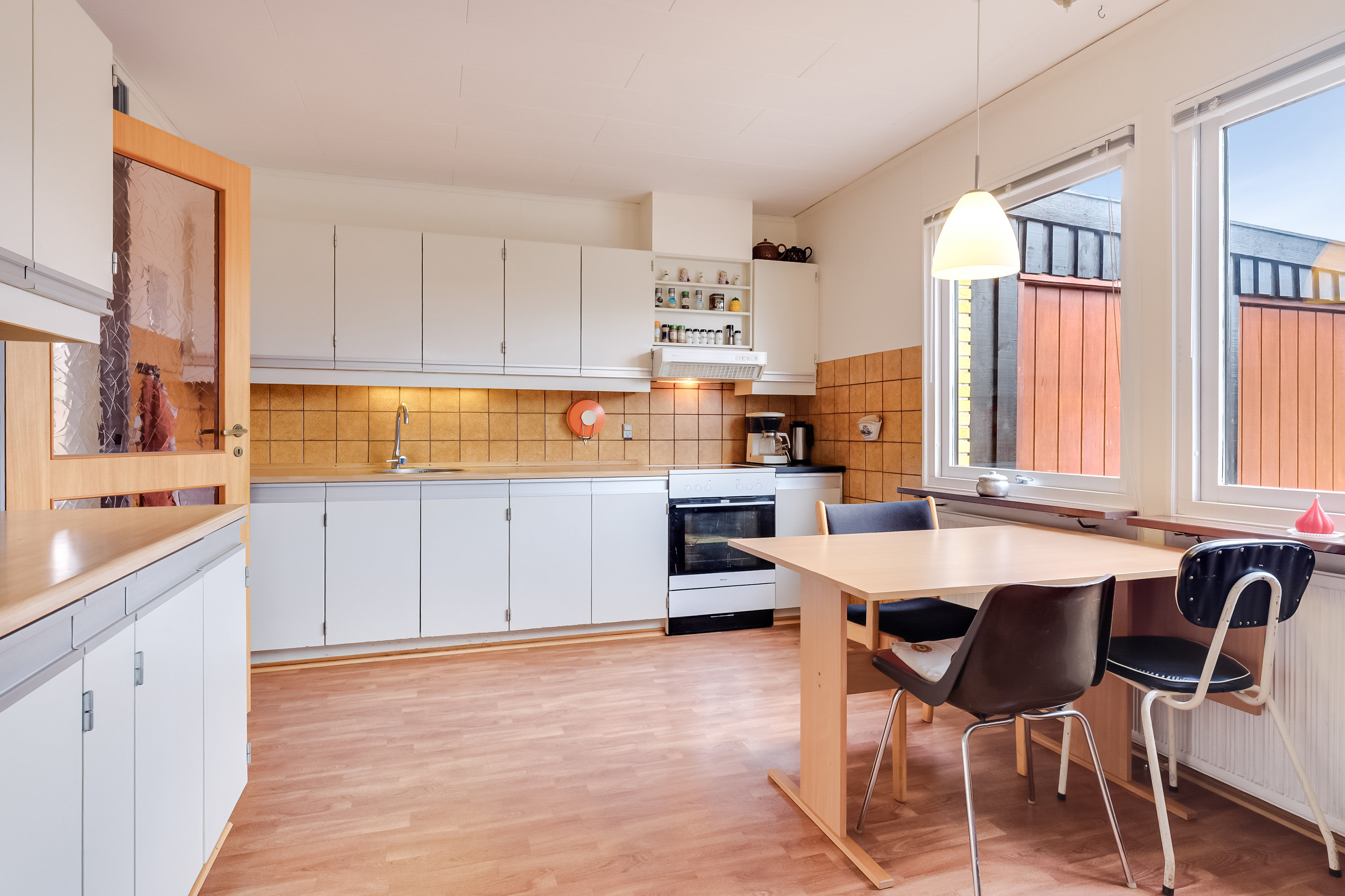 Fremhævet køkken billede i fuldskærmstilstand. Billede af Havrevænget 9, 5620 Glamsbjerg