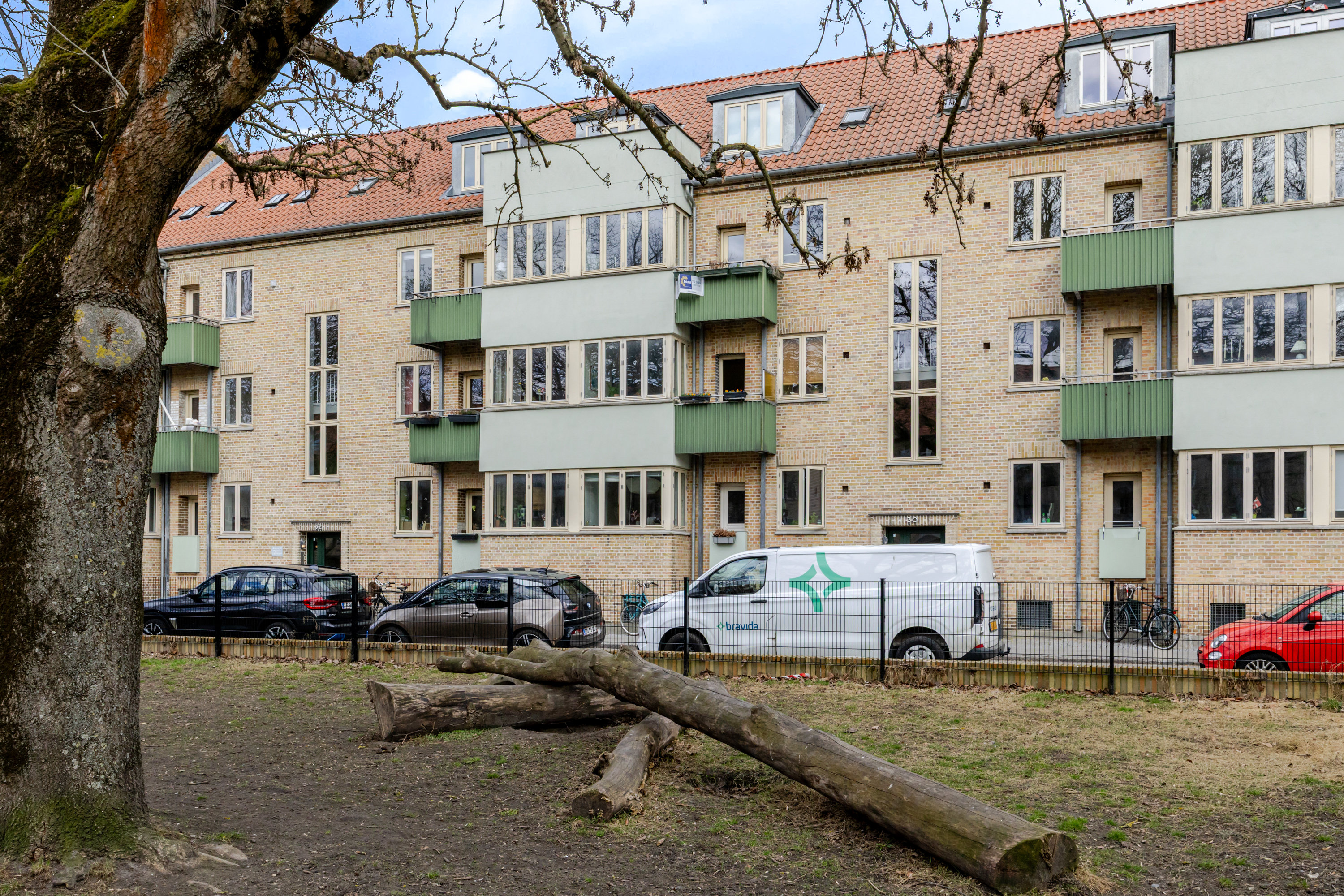 Fremhævet andet billede i fuldskærmstilstand. Billede af Sjælør Boulevard 30, 2. tv., 2450 København SV