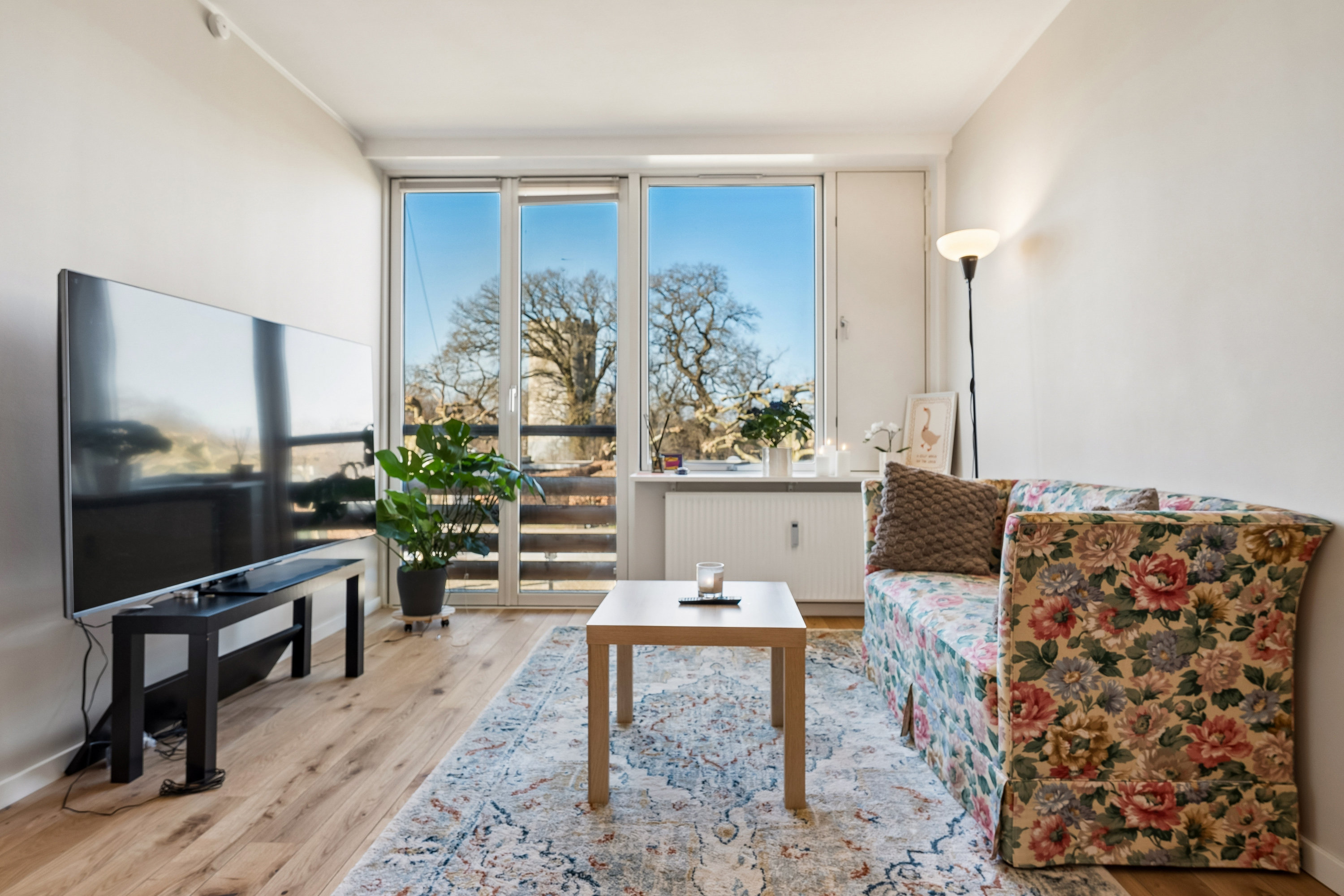 Fremhævet stue billede i fuldskærmstilstand. Billede af Mølleåparken 109, 1. a., 2800 Kongens Lyngby