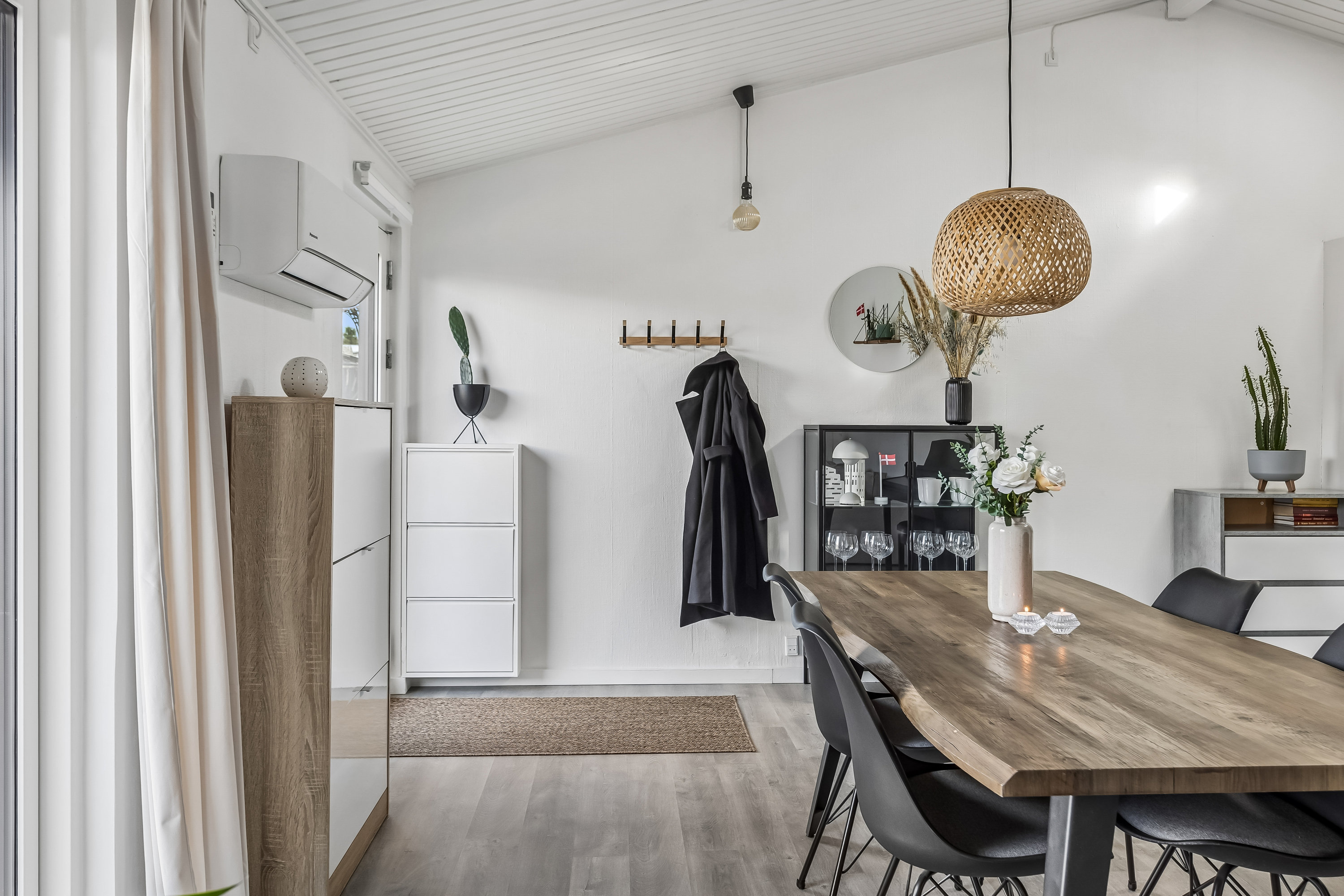 Fremhævet stue billede i fuldskærmstilstand. Billede af Fabersvej 52, 7500 Holstebro