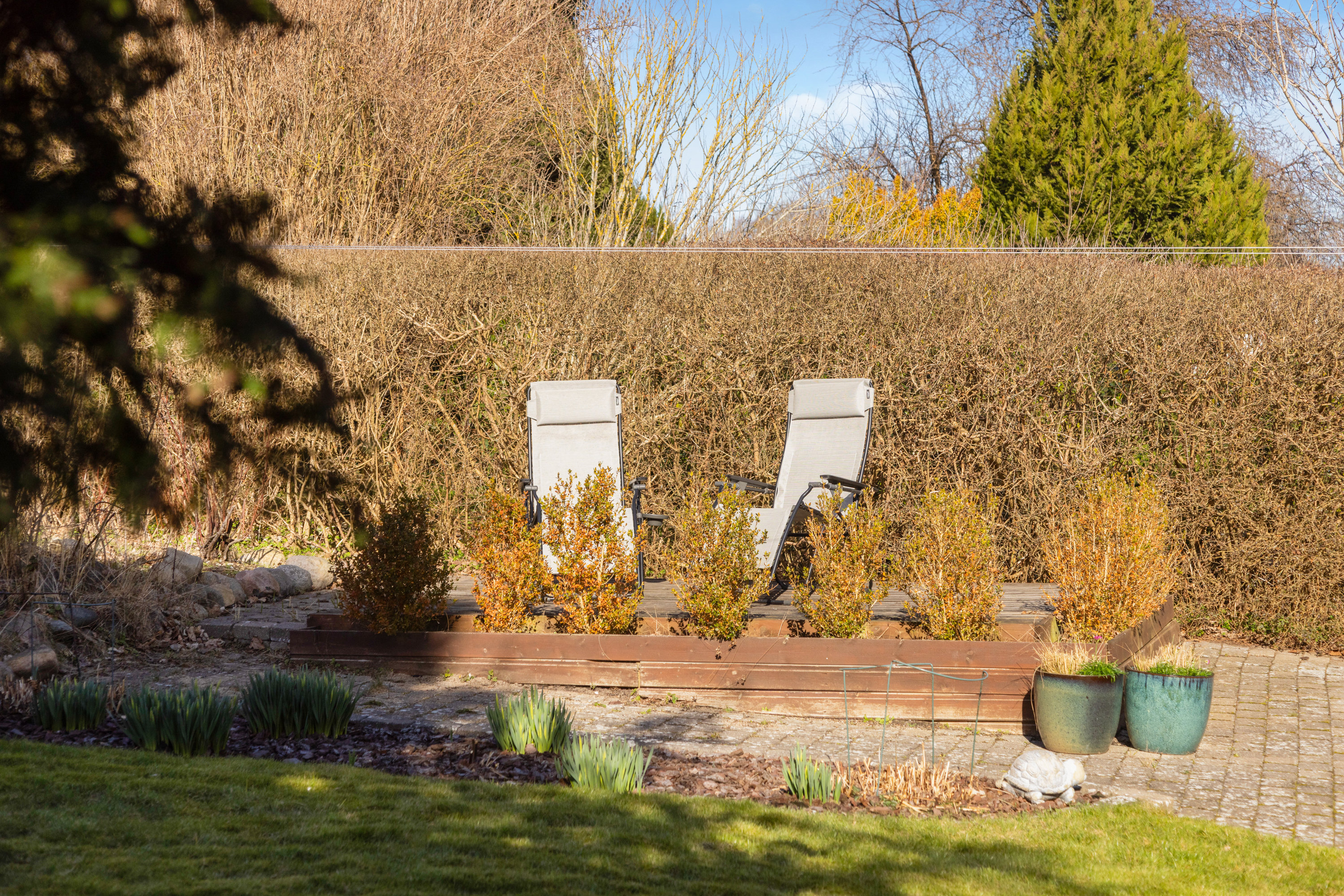 Fremhævet terrasse billede i fuldskærmstilstand. Billede af Langkærgårdsvej 18, 3460 Birkerød