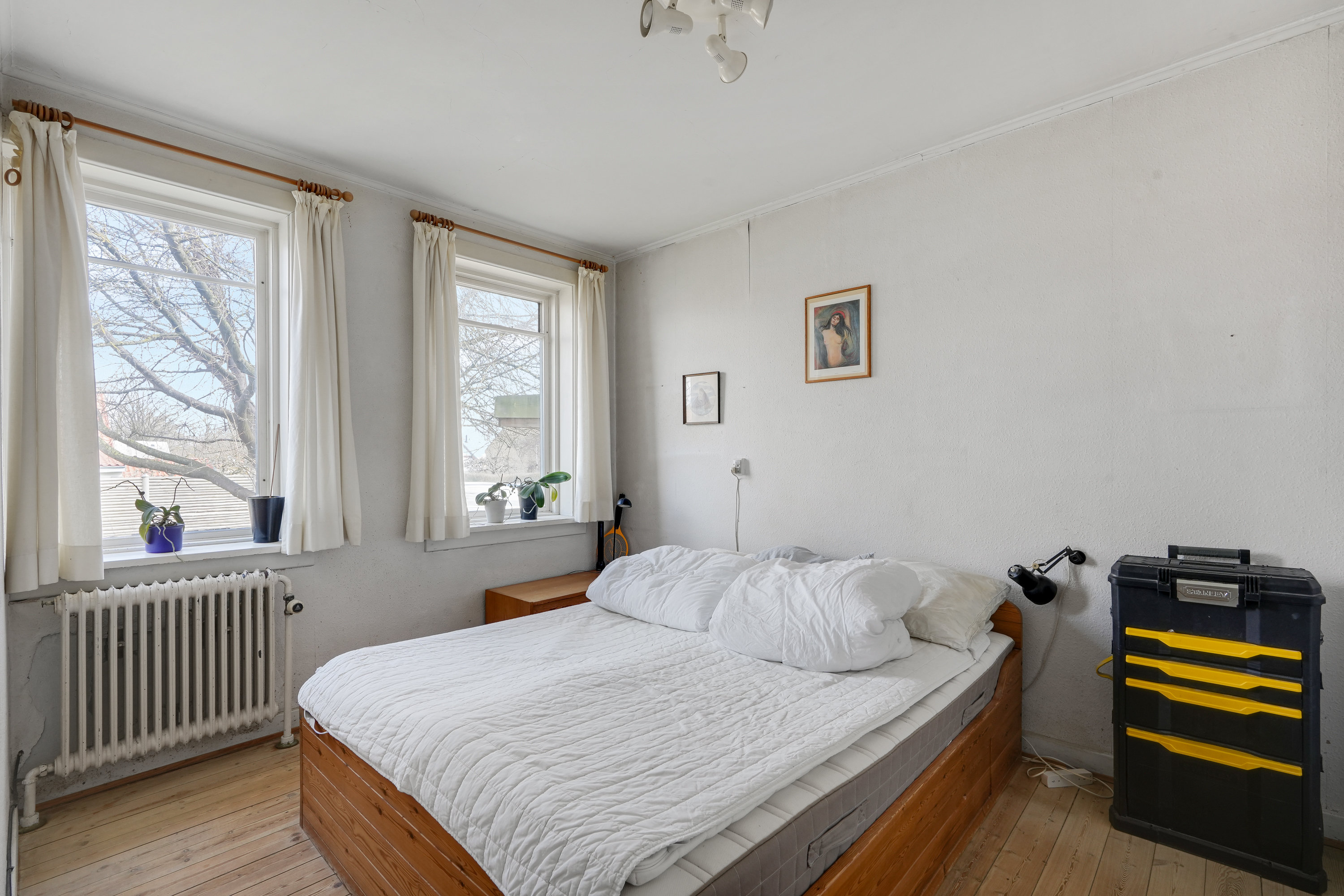 Fremhævet soveværelse billede i fuldskærmstilstand. Billede af Fyrrevang 43, 2830 Virum