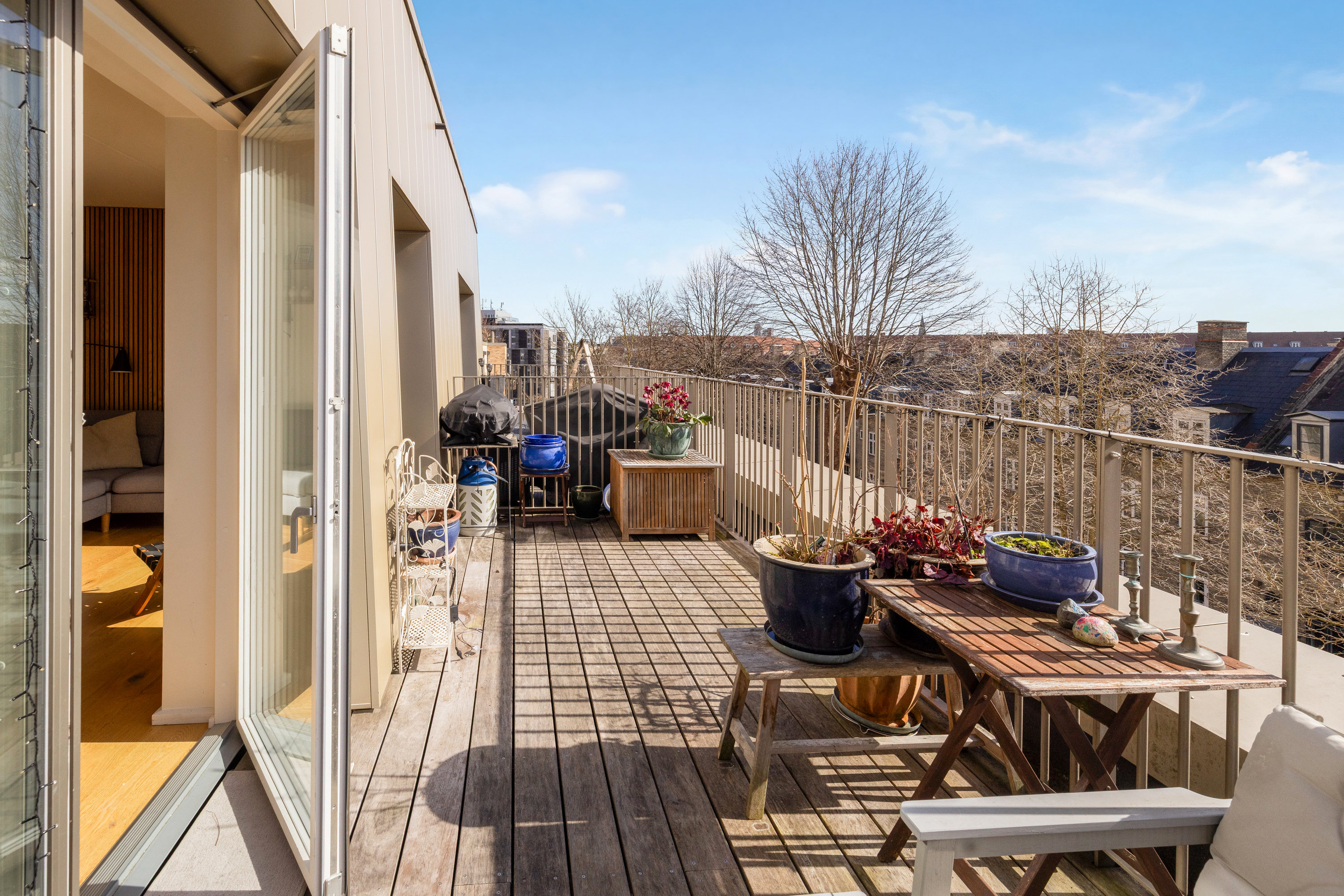 Fremhævet altan billede i fuldskærmstilstand. Billede af Thorvald Bindesbølls Plads 16, 2. tv., 1799 København V