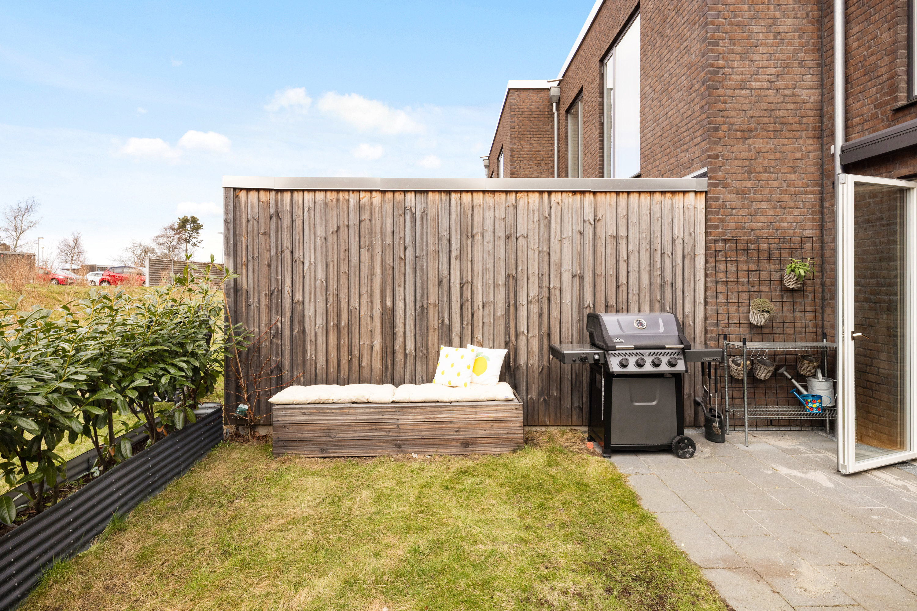 Fremhævet facade billede i fuldskærmstilstand. Billede af Officershusene 9, Jonstrup, 3500 Værløse