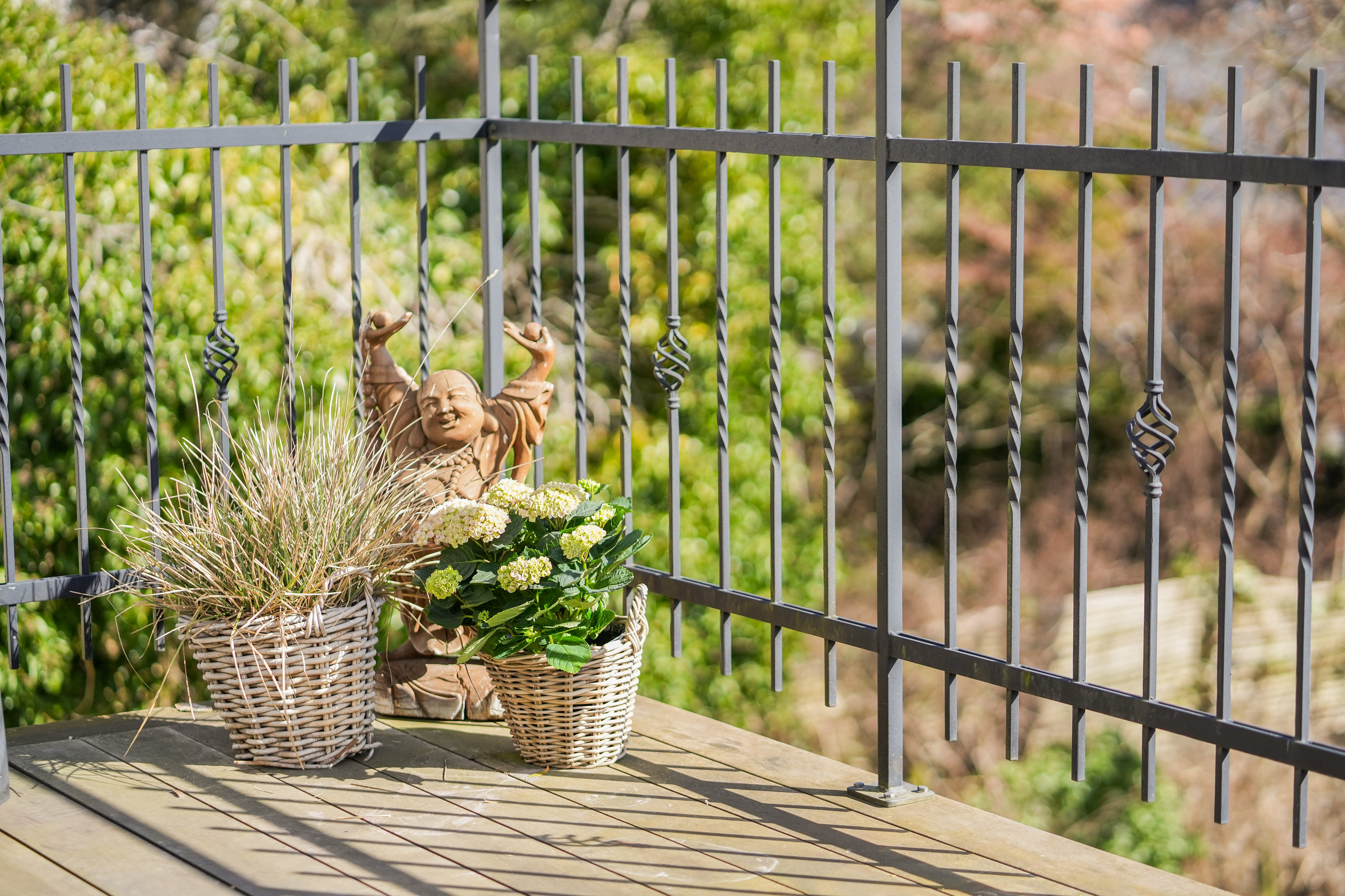 Fremhævet altan billede i fuldskærmstilstand. Billede af Gudrunsvej 19, 1., 2920 Charlottenlund