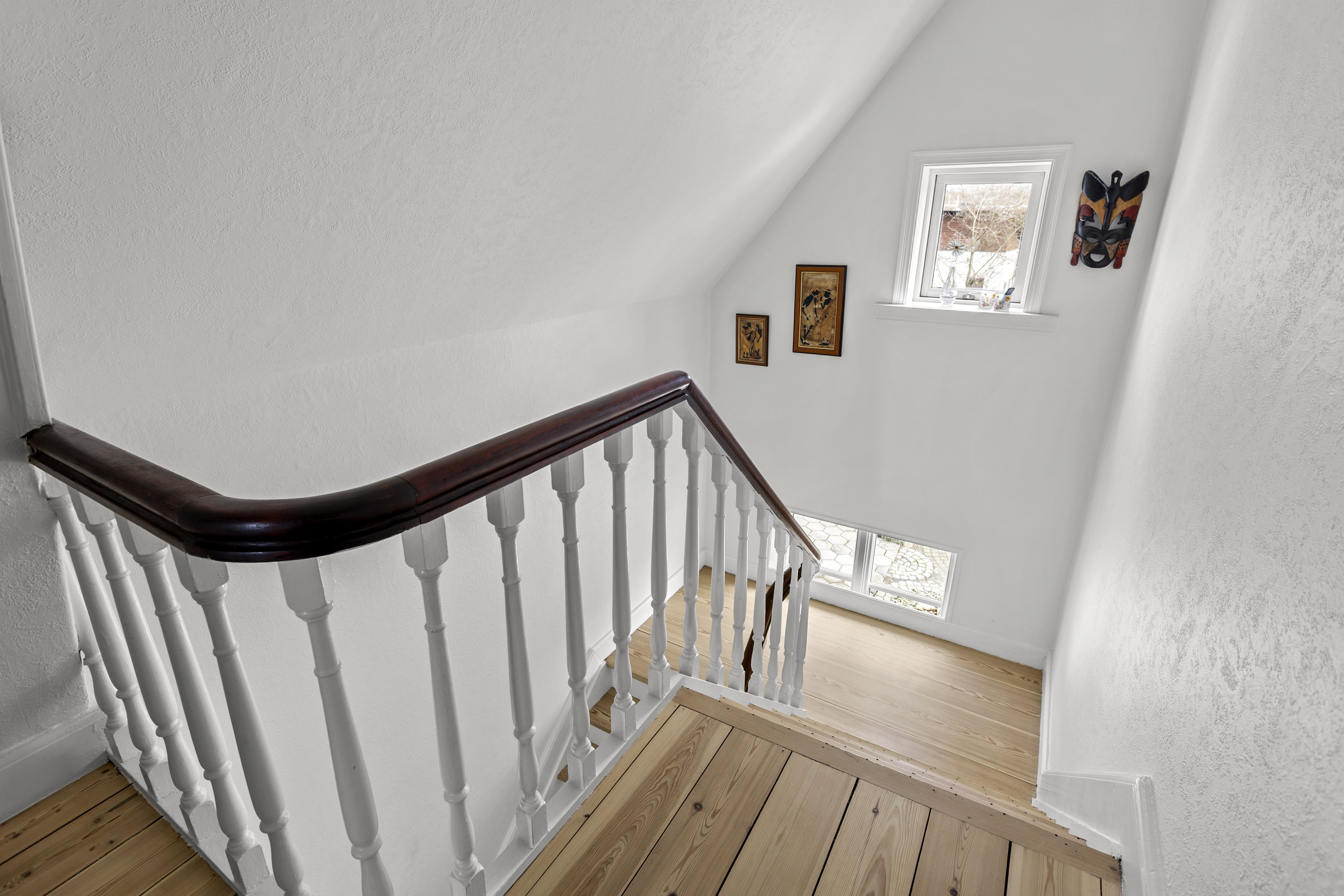 Fremhævet trappe billede i fuldskærmstilstand. Billede af Valbyvej 40, 4200 Slagelse