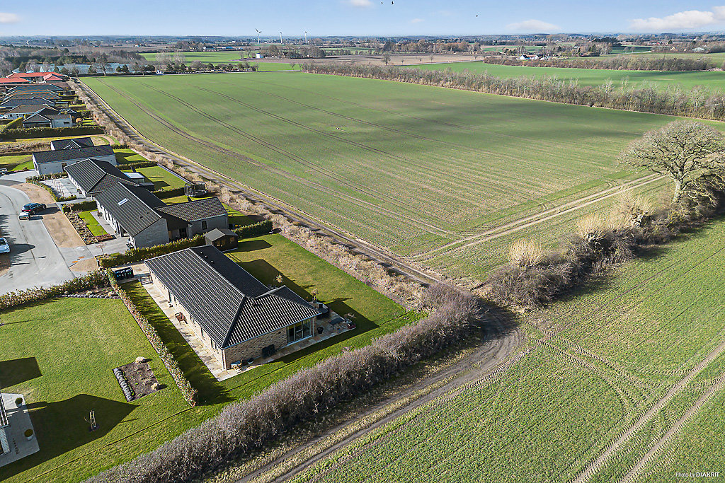 Miniaturebillede 1: . Billede af Hasselvænget 11, 4652 Hårlev