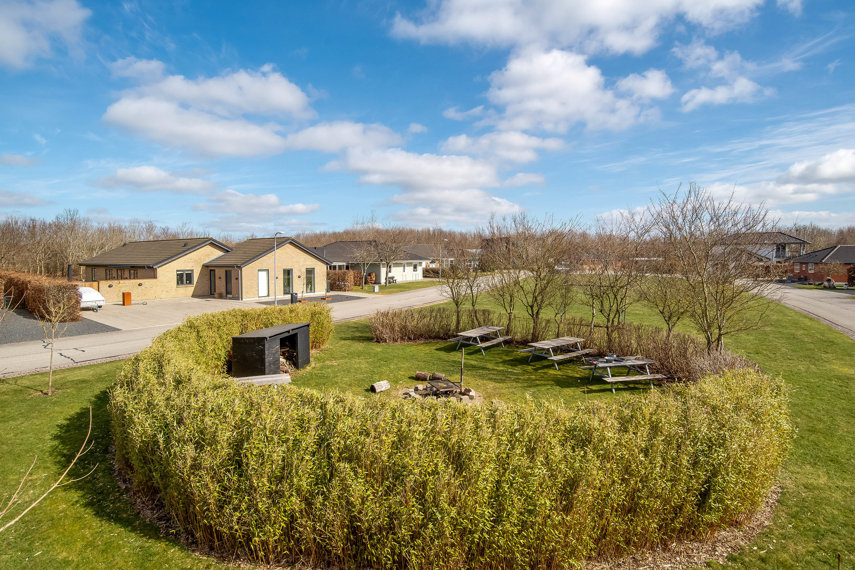 Fremhævet udenomsarealer billede i fuldskærmstilstand. Billede af Fløjlsgræsset 26, Mejrup, 7500 Holstebro