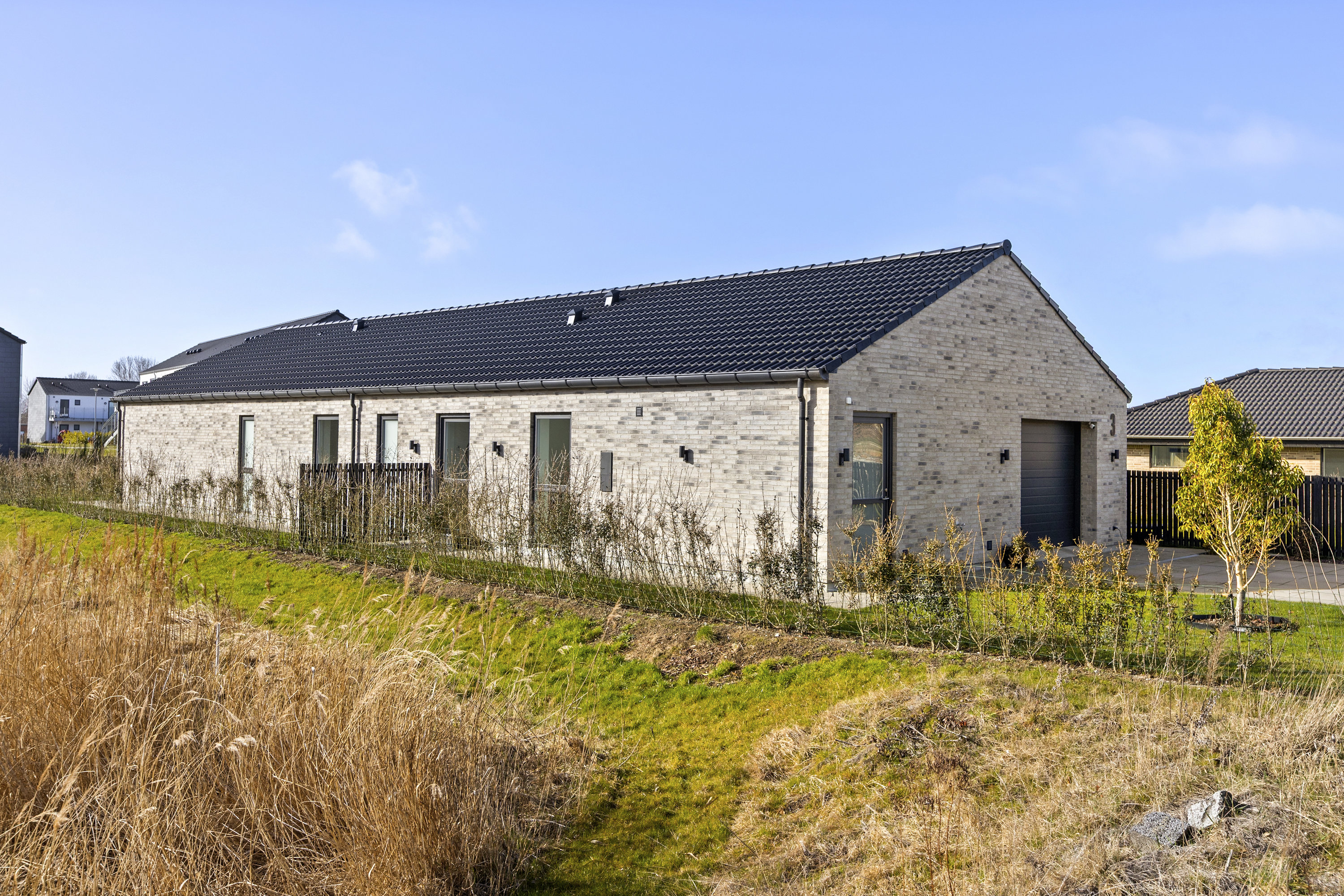 Fremhævet ejendommen billede i fuldskærmstilstand. Billede af Klosterdammen 3, 4400 Kalundborg