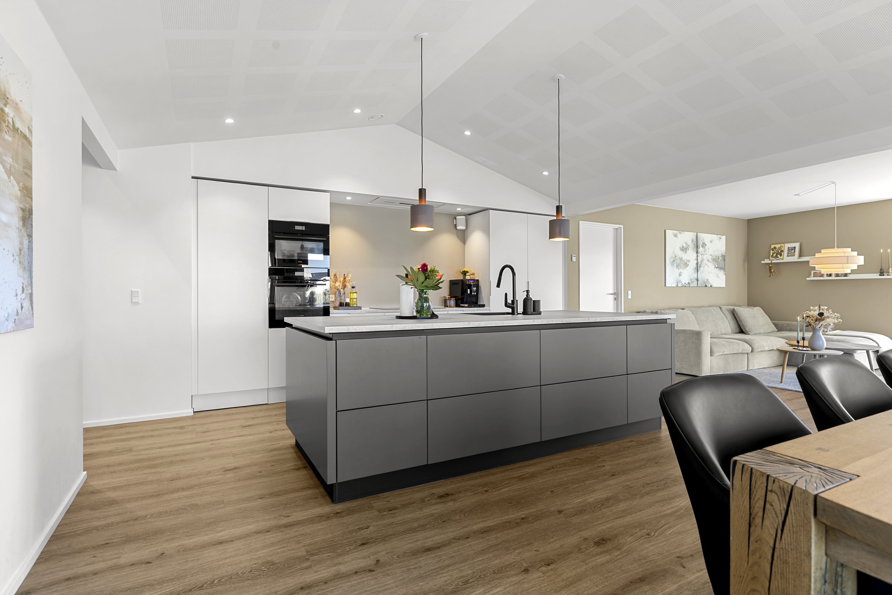 Fremhævet køkken billede i fuldskærmstilstand. Billede af Klosterdammen 3, 4400 Kalundborg