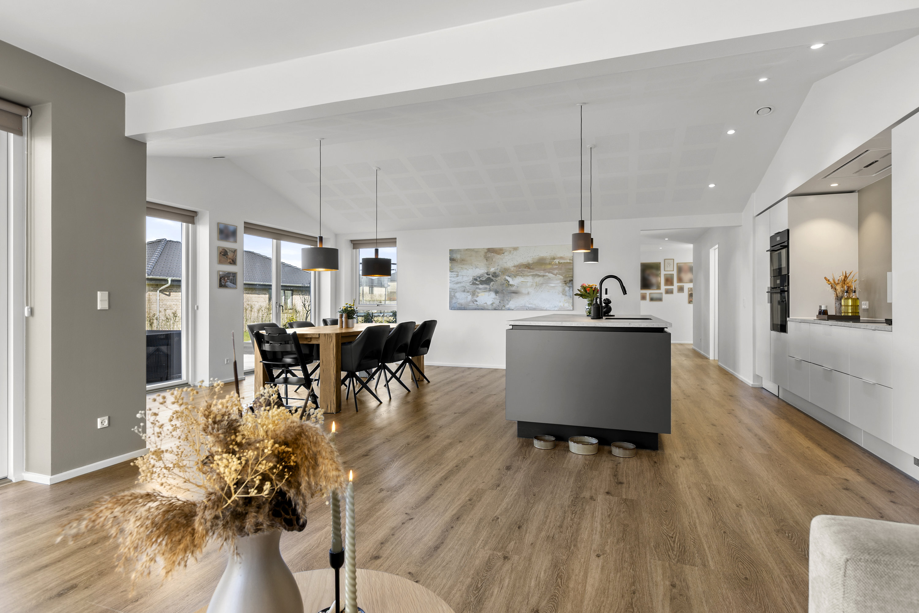 Fremhævet stue billede i fuldskærmstilstand. Billede af Klosterdammen 3, 4400 Kalundborg