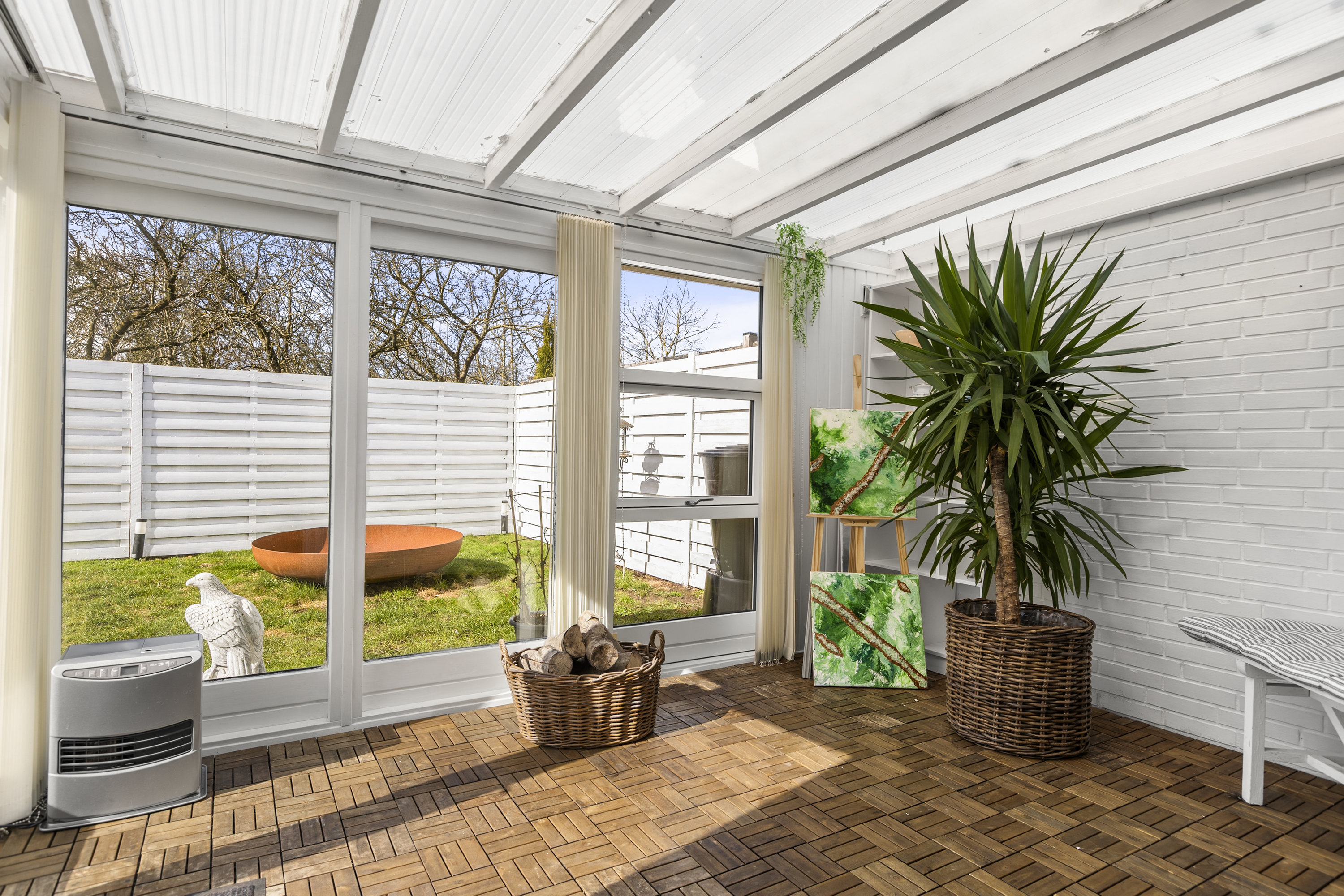 Fremhævet udestue billede i fuldskærmstilstand. Billede af Sønderås 67F, 4200 Slagelse