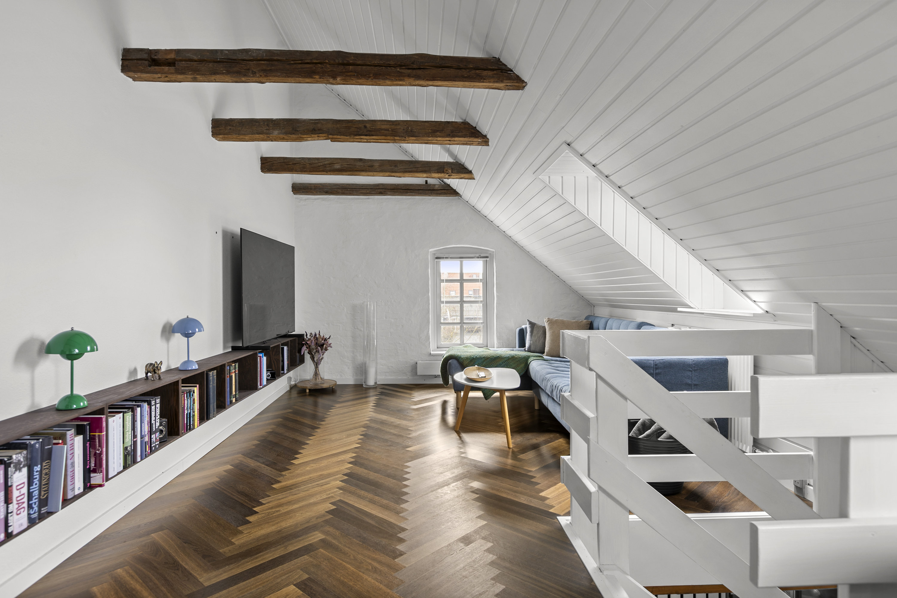 Fremhævet stue billede i fuldskærmstilstand. Billede af Sdr.Stationsvej 25, 2. th., 4200 Slagelse