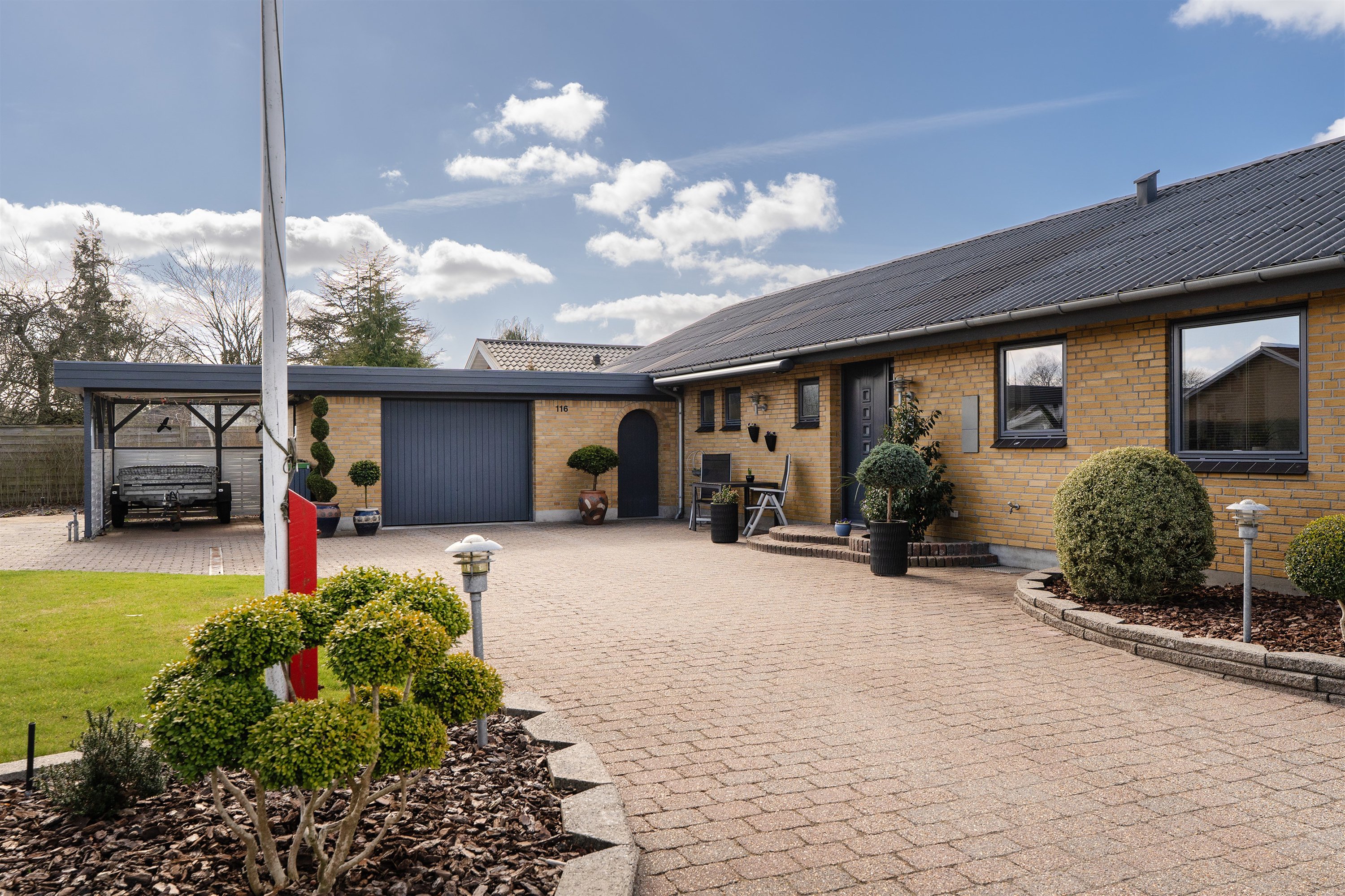 Fremhævet ejendommen billede i fuldskærmstilstand. Billede af Egevænget 116, 7190 Billund