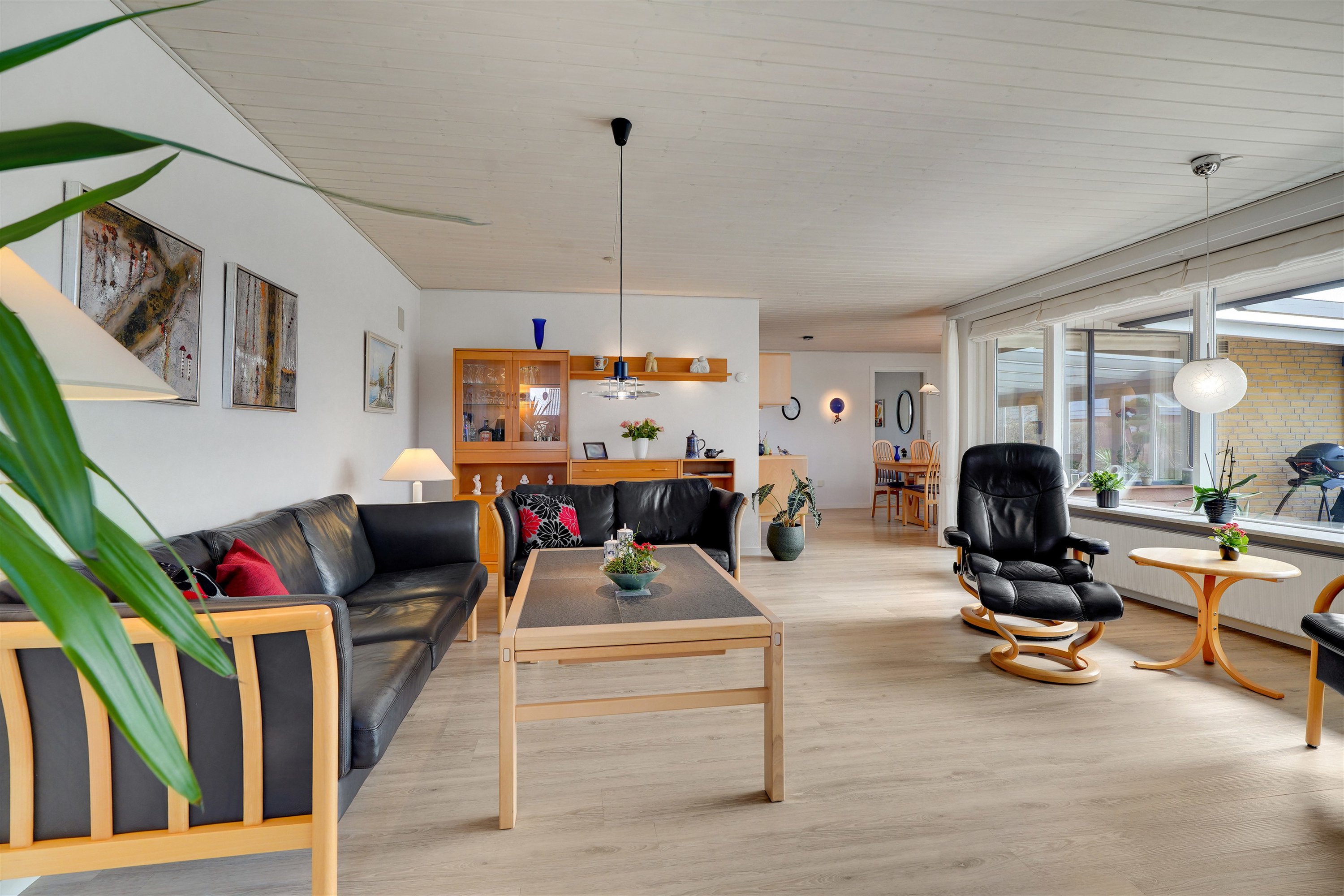 Fremhævet stue billede i fuldskærmstilstand. Billede af Egevænget 116, 7190 Billund