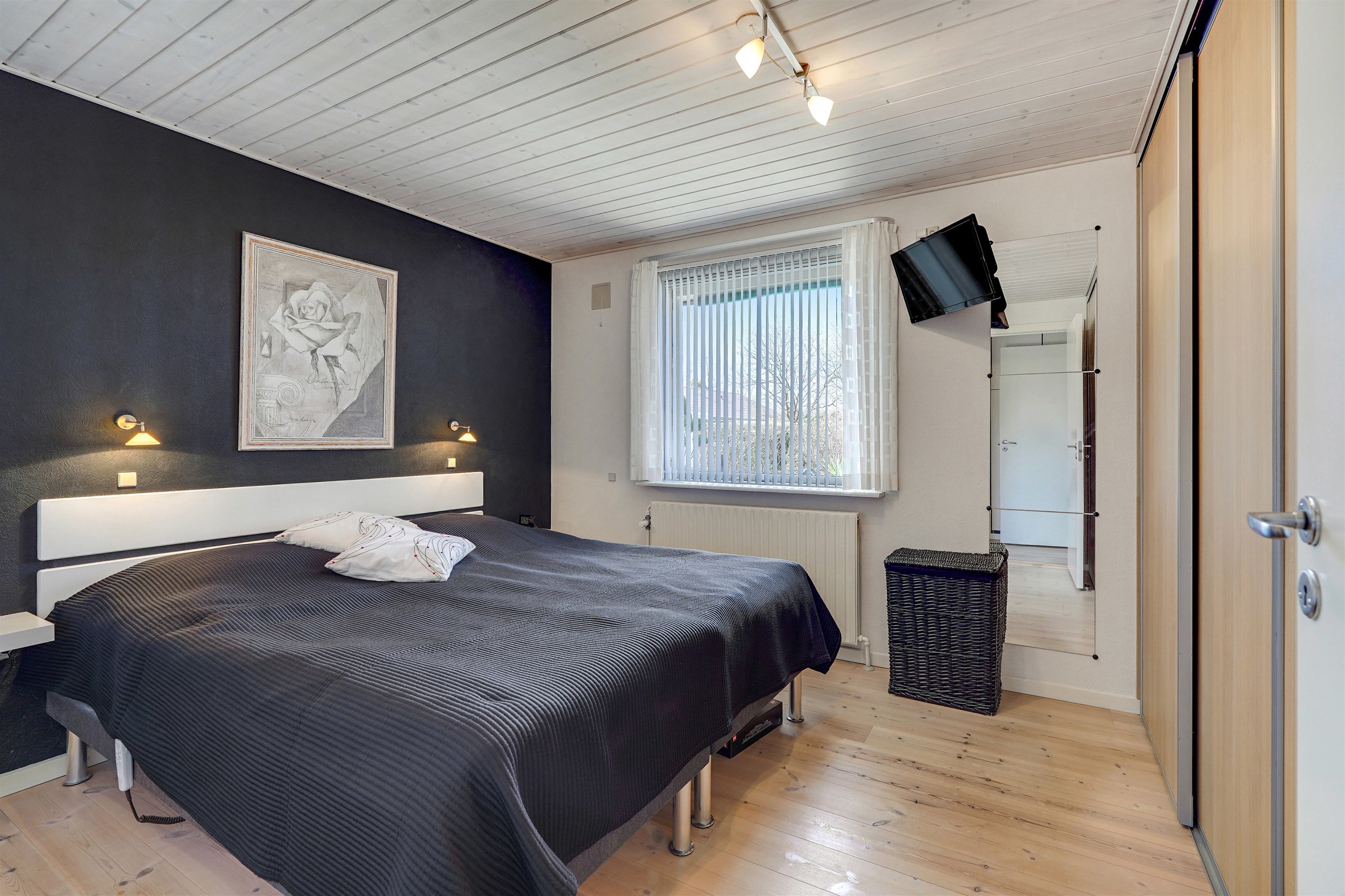 Fremhævet soveværelse billede i fuldskærmstilstand. Billede af Egevænget 116, 7190 Billund