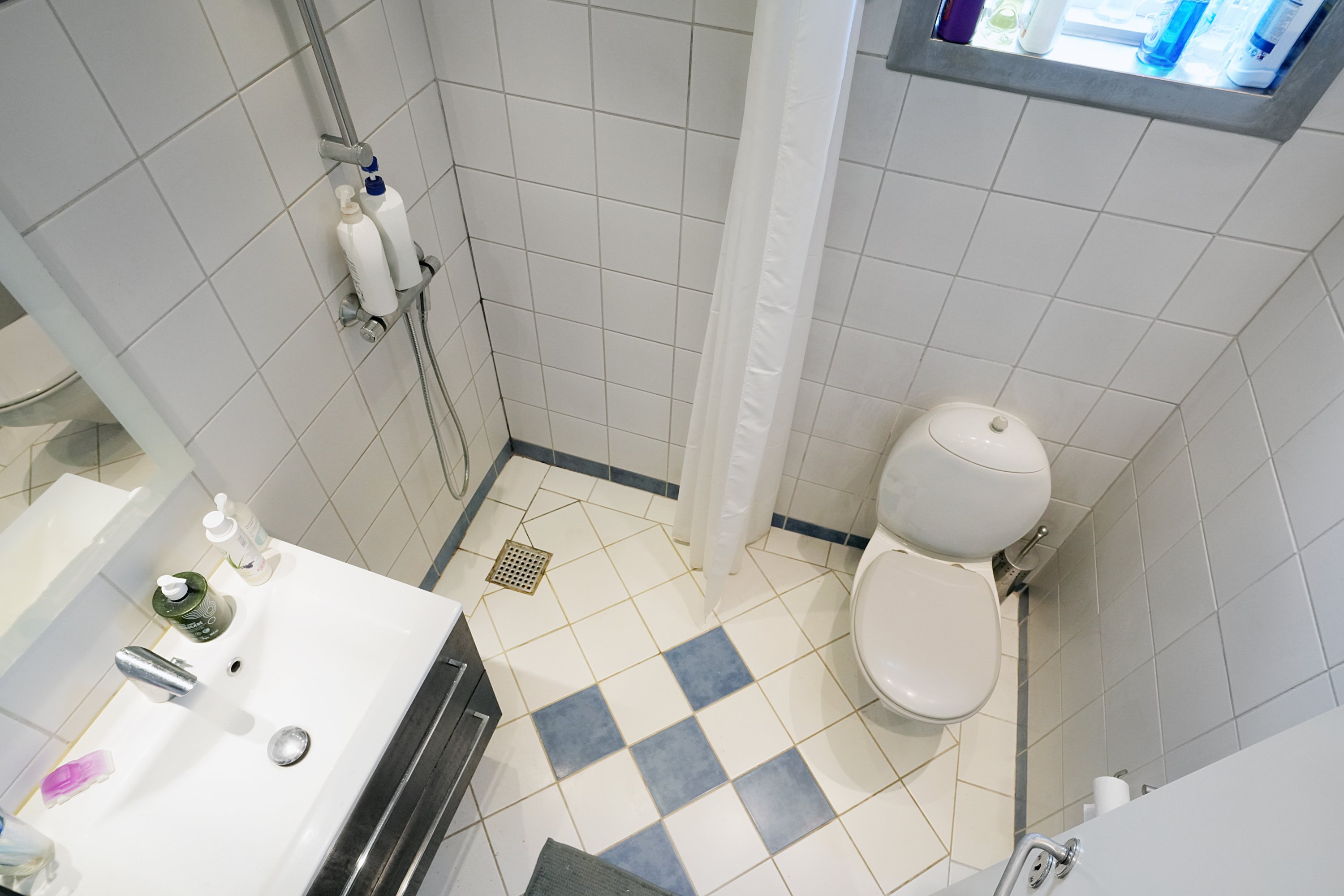 Fremhævet badeværelse billede i fuldskærmstilstand. Billede af Fredericiavej 2A, 1. tv., 3000 Helsingør