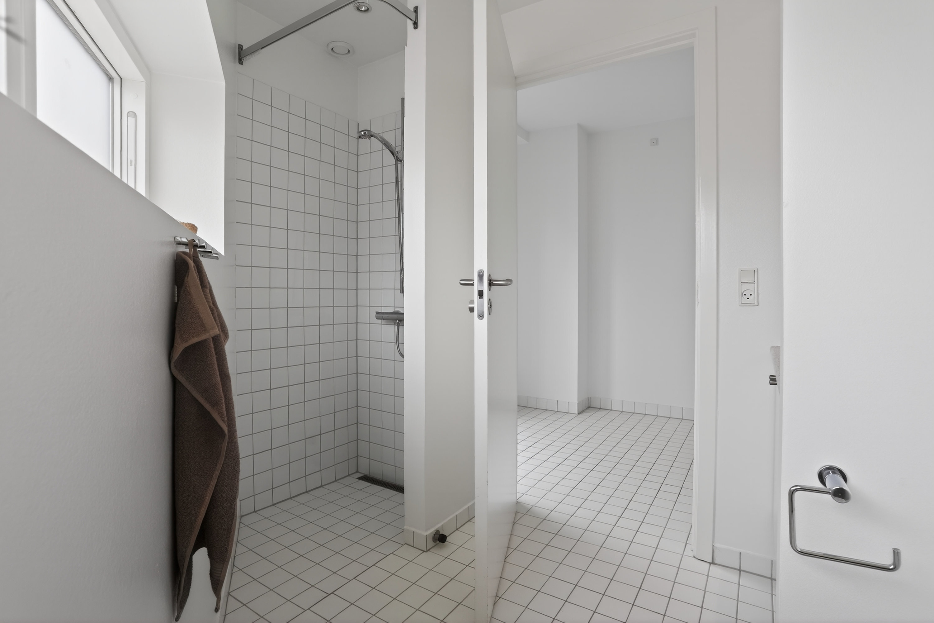 Fremhævet badeværelse billede i fuldskærmstilstand. Billede af Lily Brobergs Vej 23, 2500 Valby