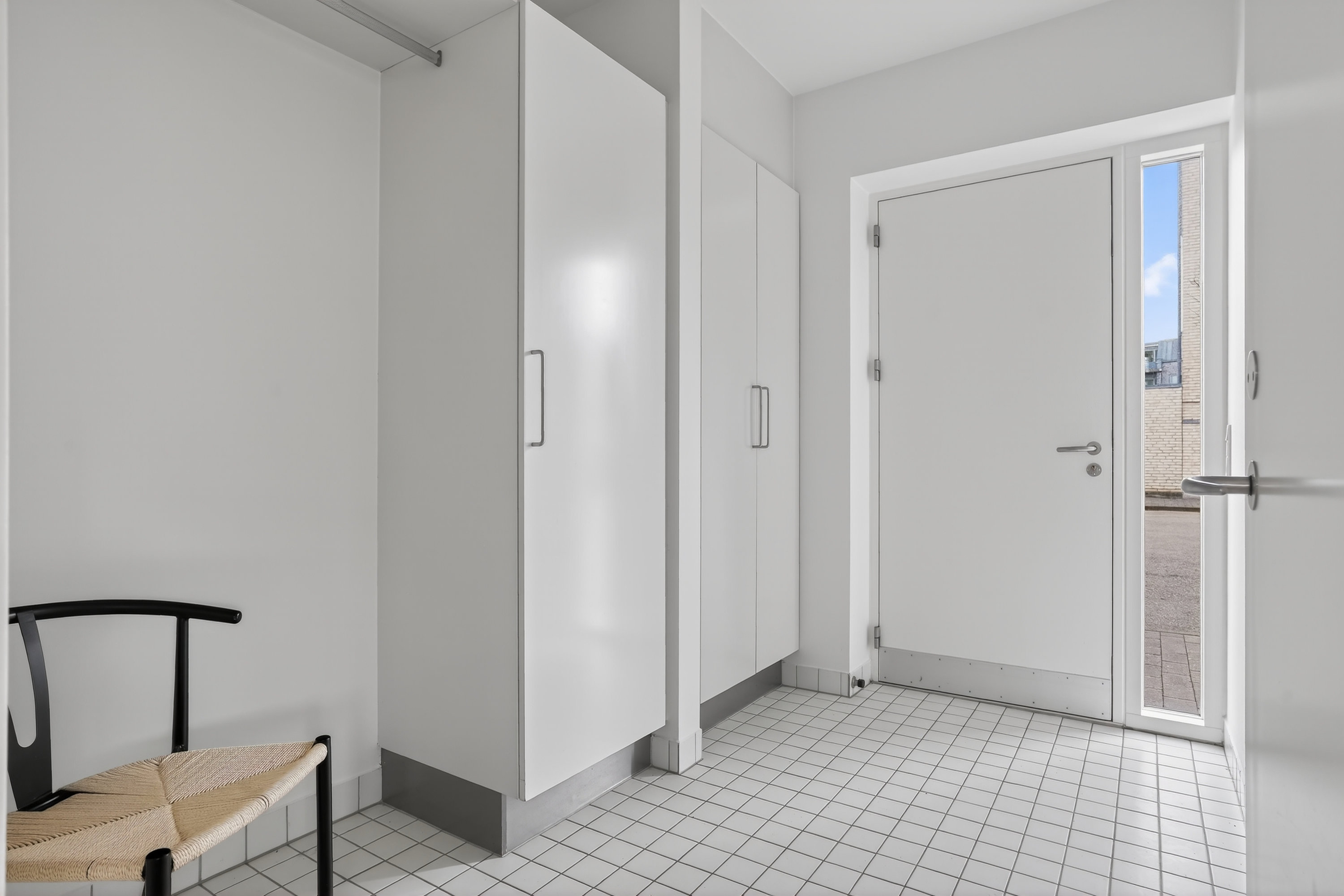 Fremhævet entré billede i fuldskærmstilstand. Billede af Lily Brobergs Vej 23, 2500 Valby