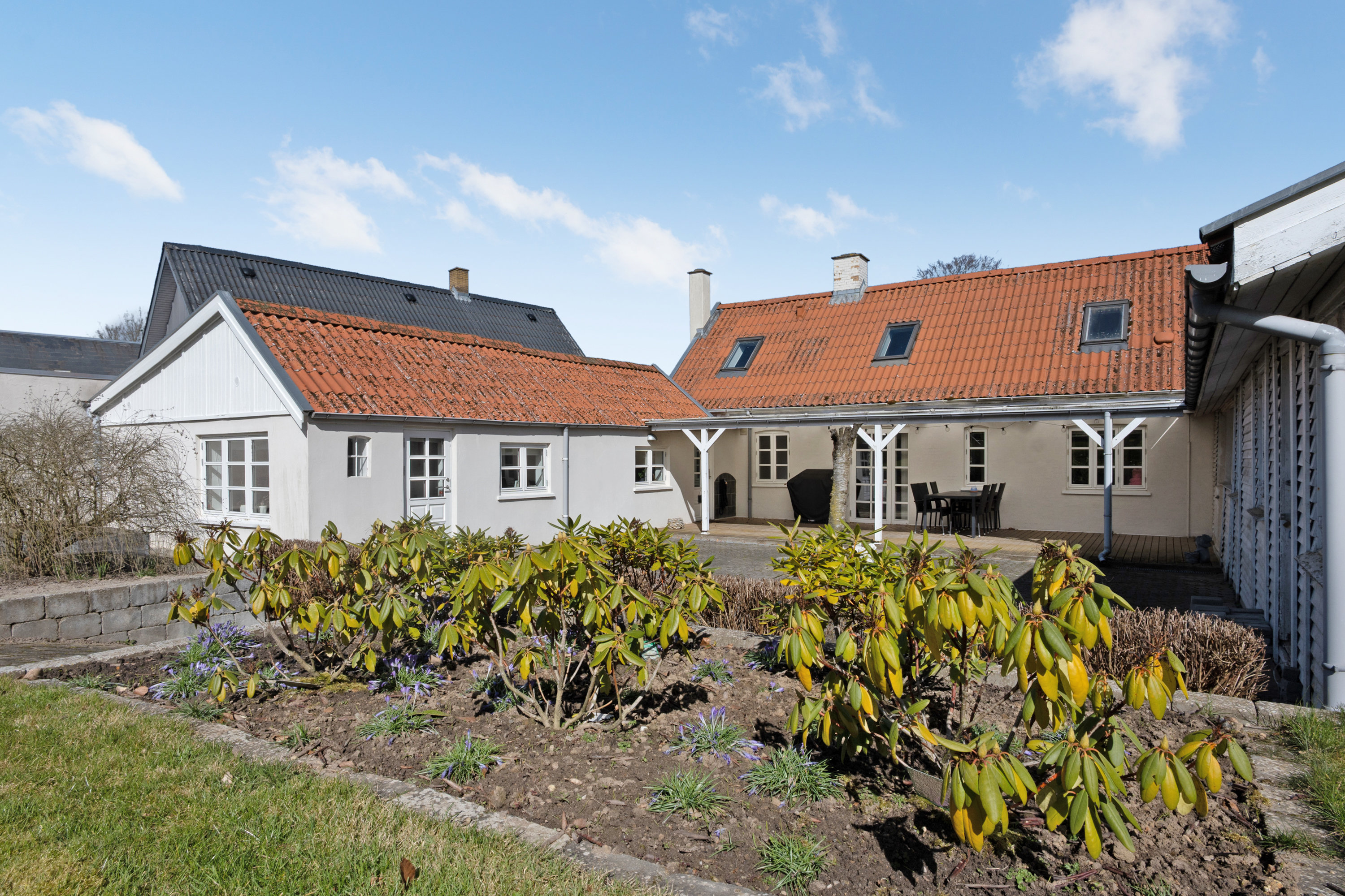 Fremhævet facade billede i fuldskærmstilstand. Billede af Bues Gyde 5, Bubbel, 5592 Ejby