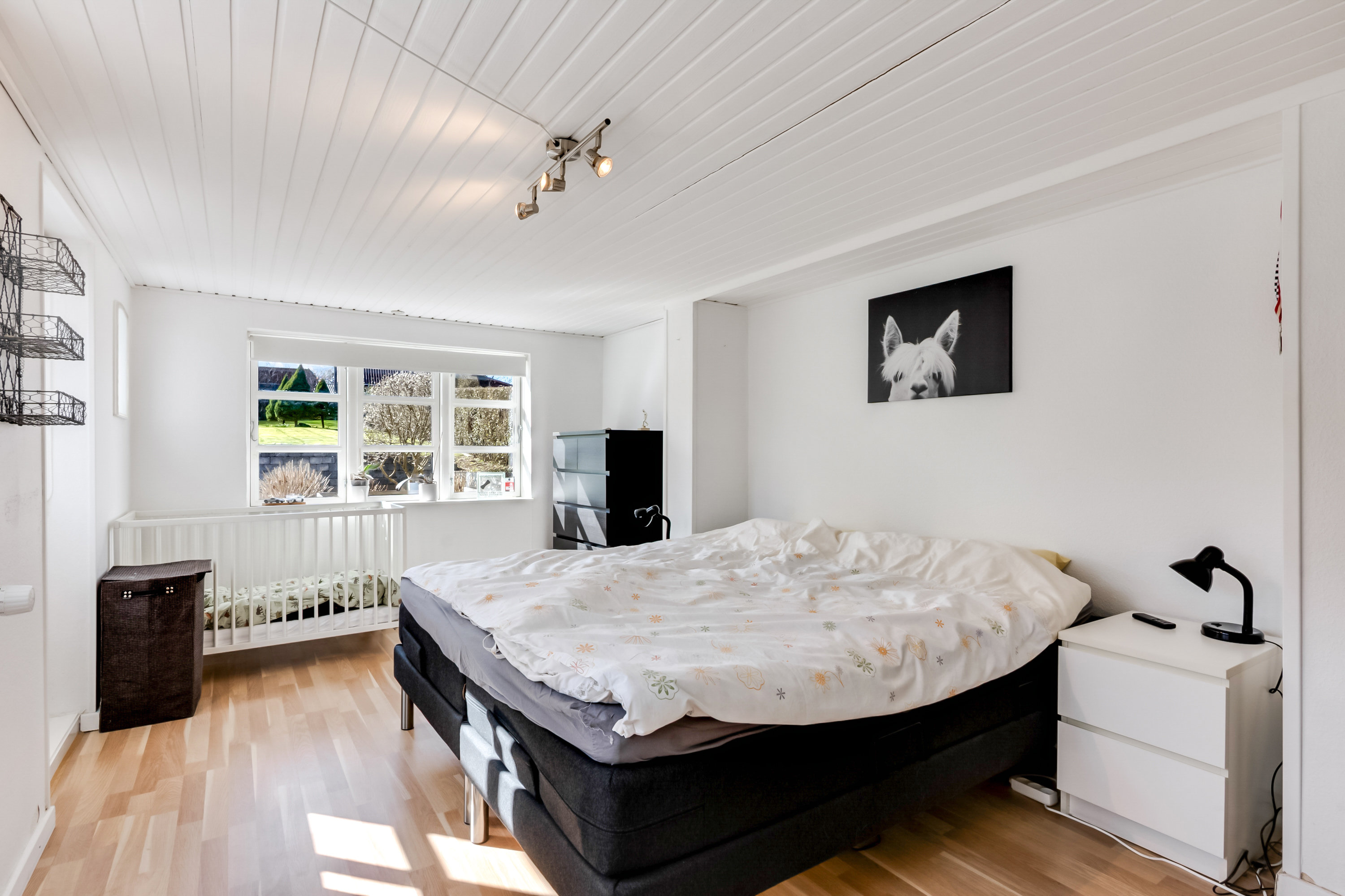 Fremhævet soveværelse billede i fuldskærmstilstand. Billede af Bues Gyde 5, Bubbel, 5592 Ejby