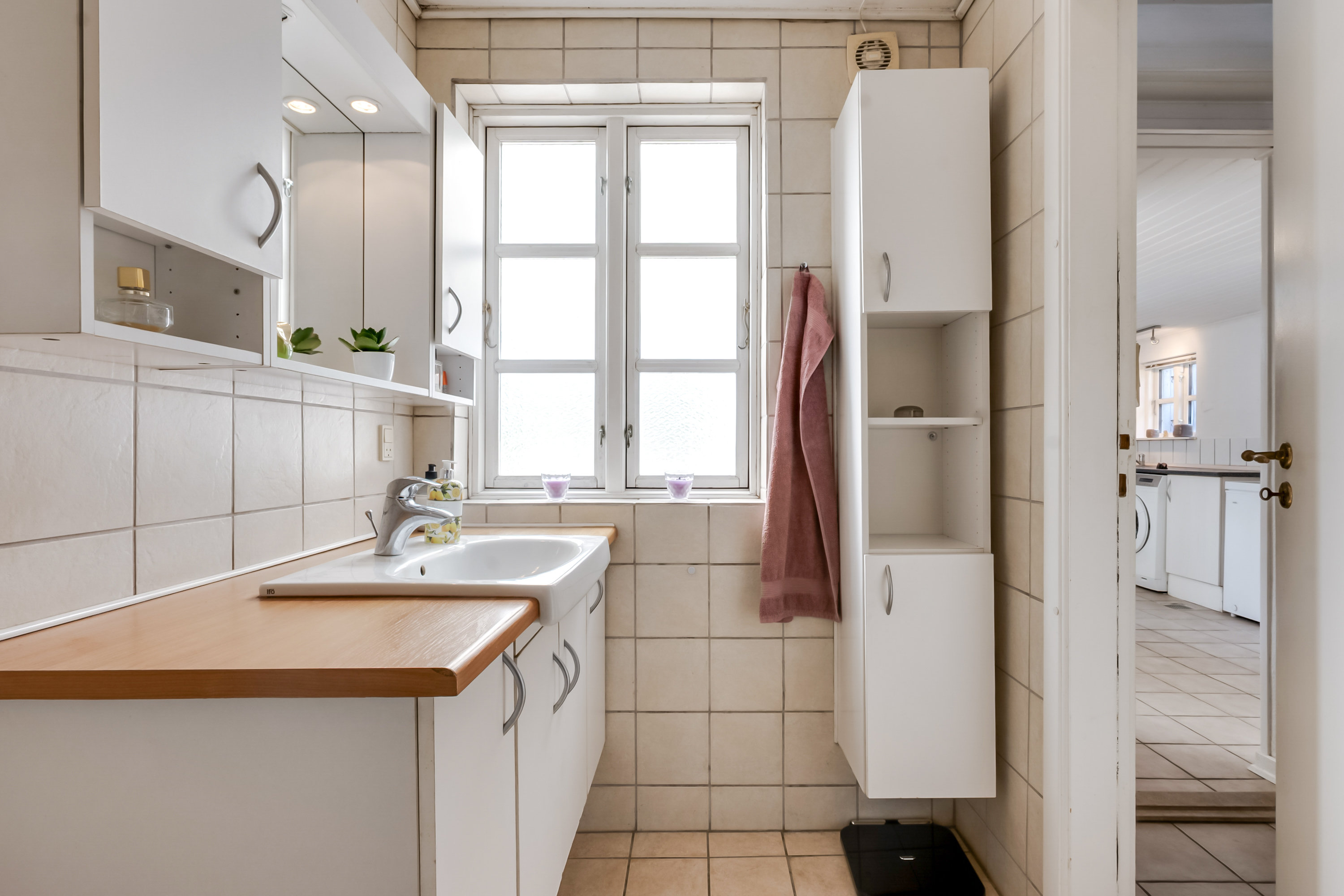 Fremhævet badeværelse billede i fuldskærmstilstand. Billede af Bues Gyde 5, Bubbel, 5592 Ejby