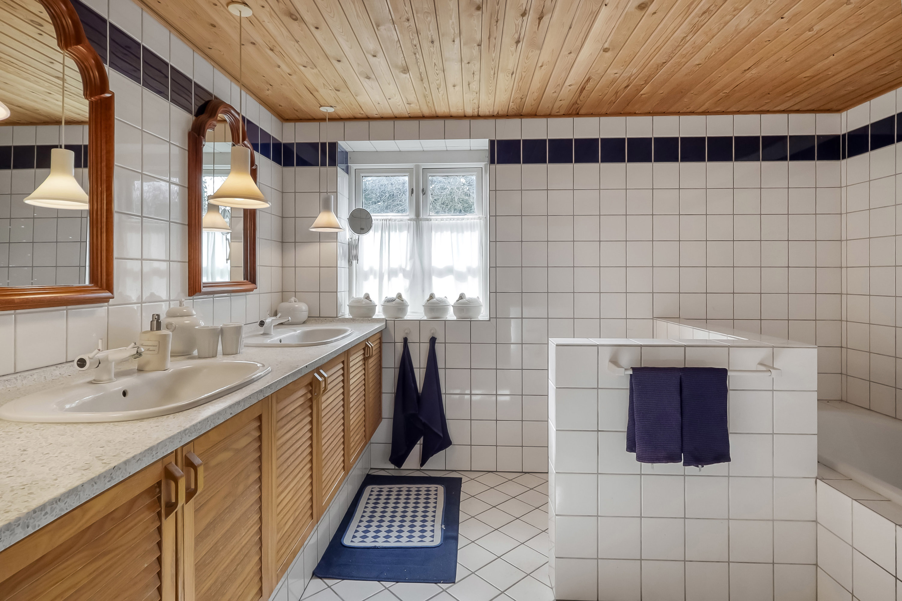 Fremhævet badeværelse billede i fuldskærmstilstand. Billede af Risemarksvej 4, 5970 Ærøskøbing