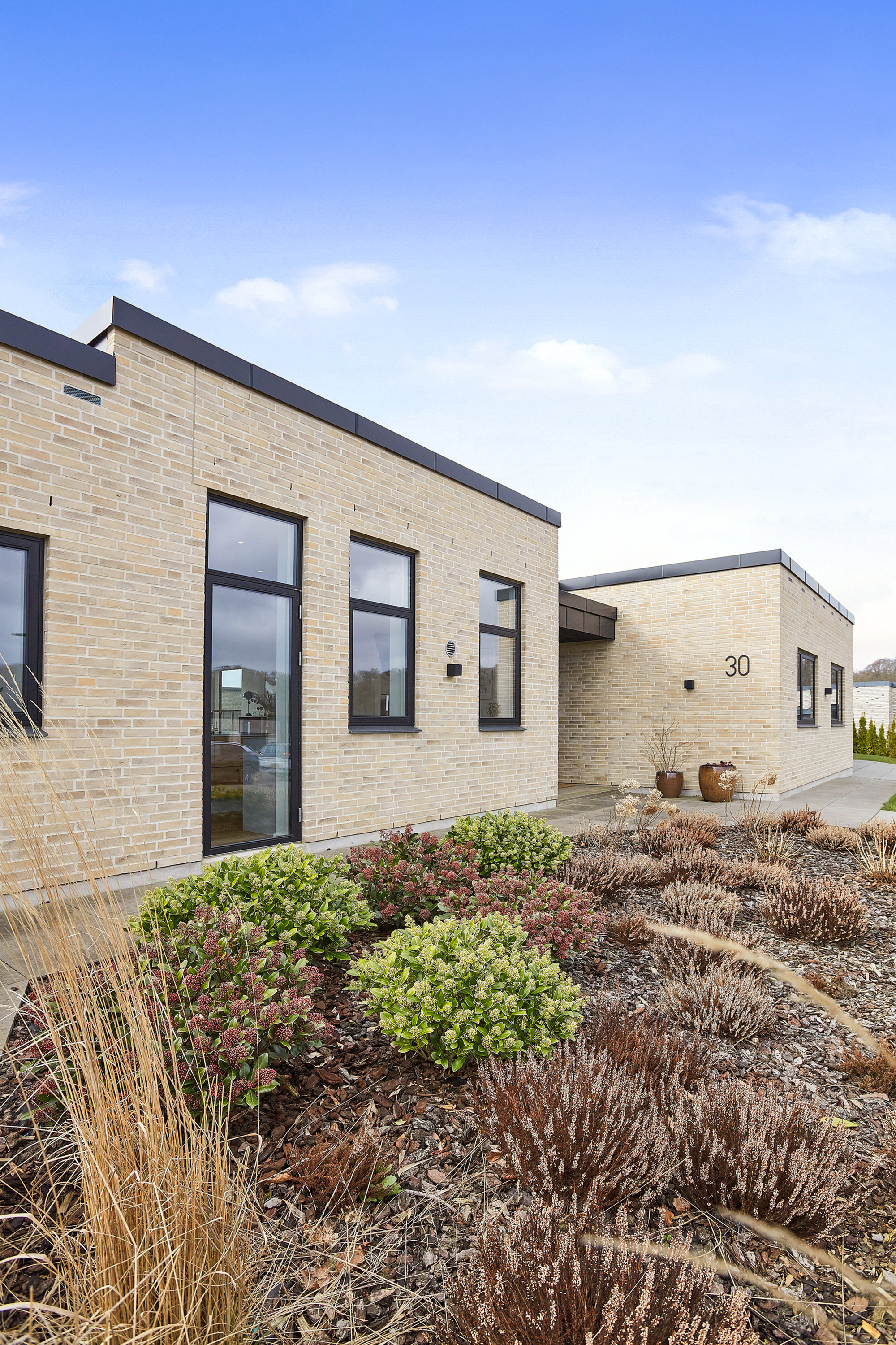 Fremhævet  billede i fuldskærmstilstand. Billede af Ørskovbæk Parken 30, 8732 Hovedgård