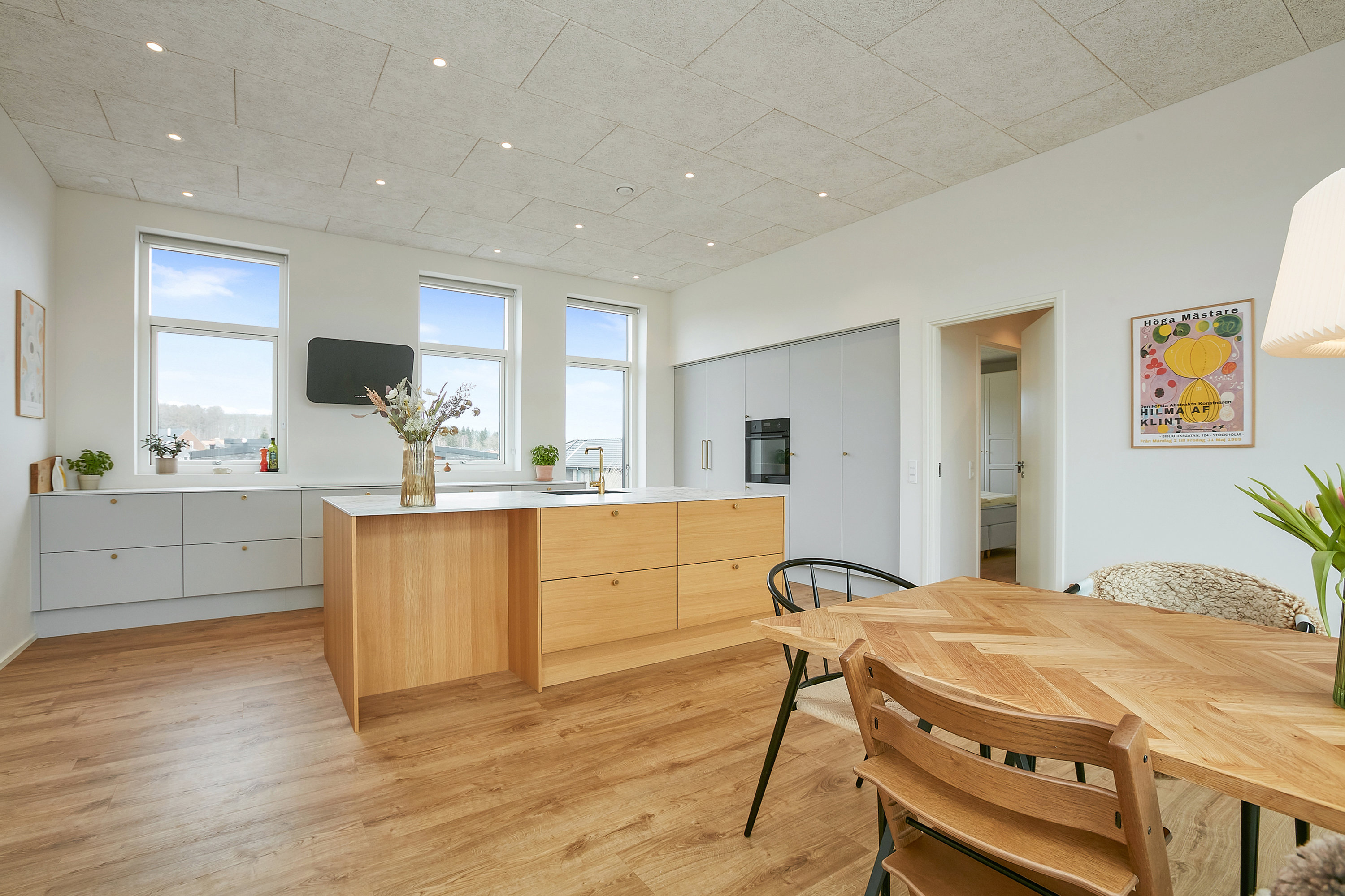 Miniaturebillede 1: køkken. Billede af Ørskovbæk Parken 30, 8732 Hovedgård