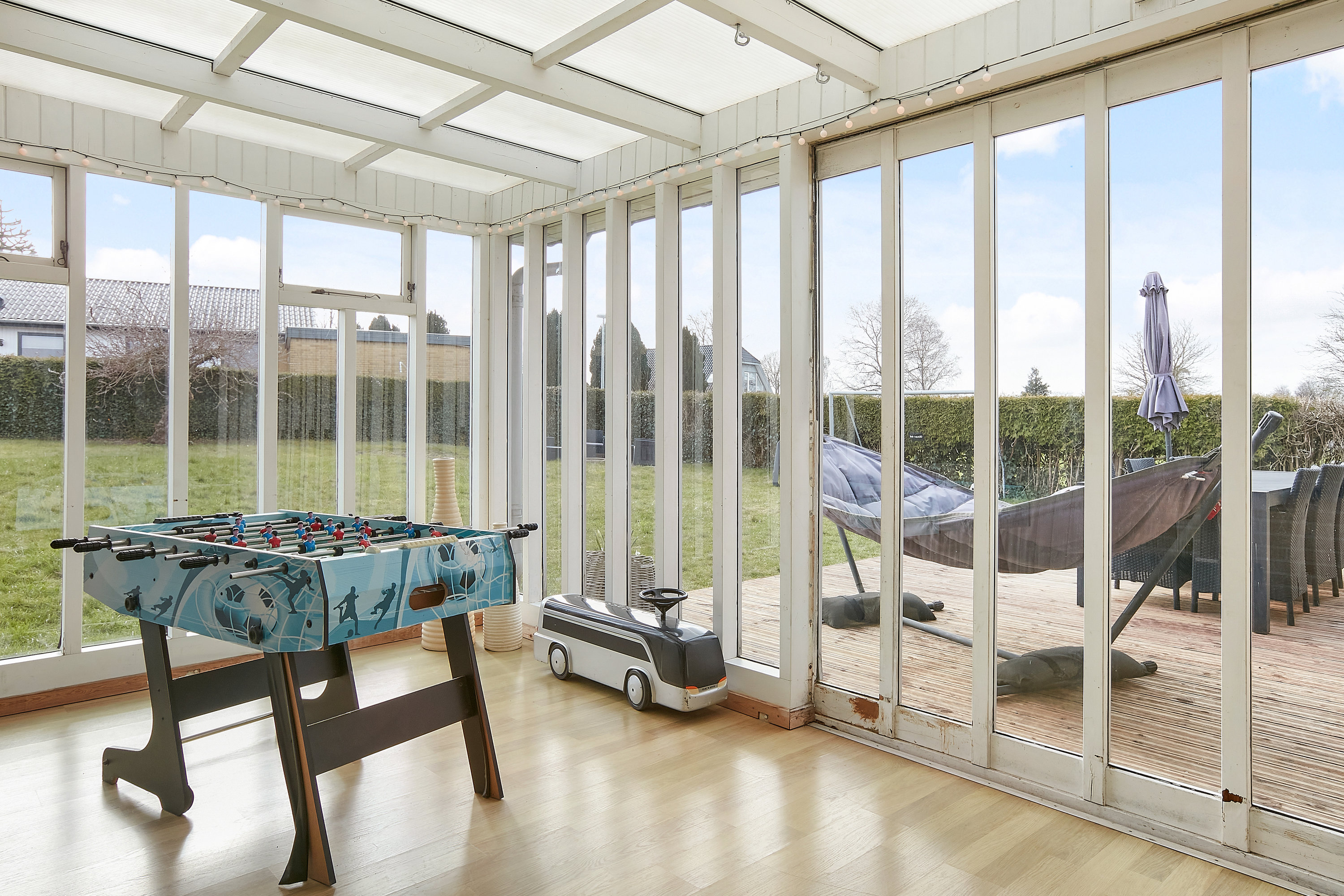 Fremhævet udestue billede i fuldskærmstilstand. Billede af Valmuevej 20, Tyrsted, 8700 Horsens