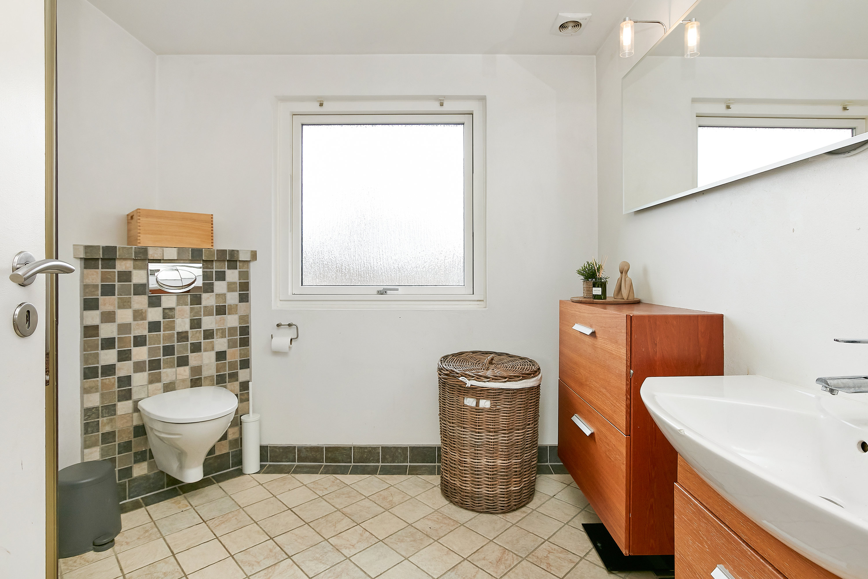 Fremhævet badeværelse billede i fuldskærmstilstand. Billede af Valmuevej 20, Tyrsted, 8700 Horsens