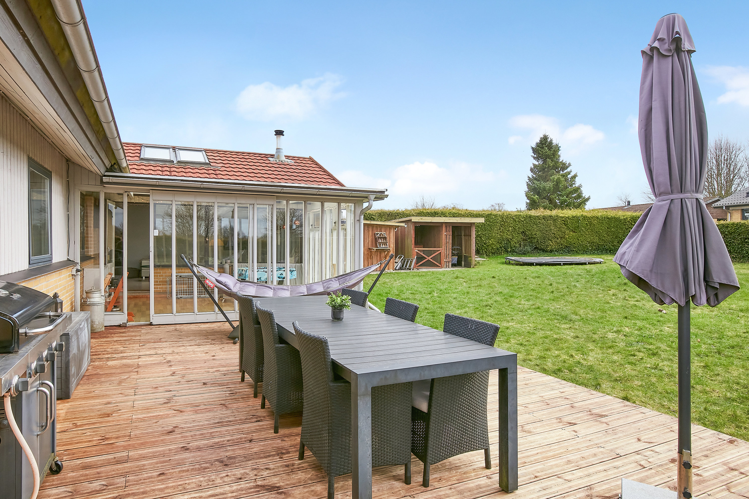 Fremhævet terrasse billede i fuldskærmstilstand. Billede af Valmuevej 20, Tyrsted, 8700 Horsens