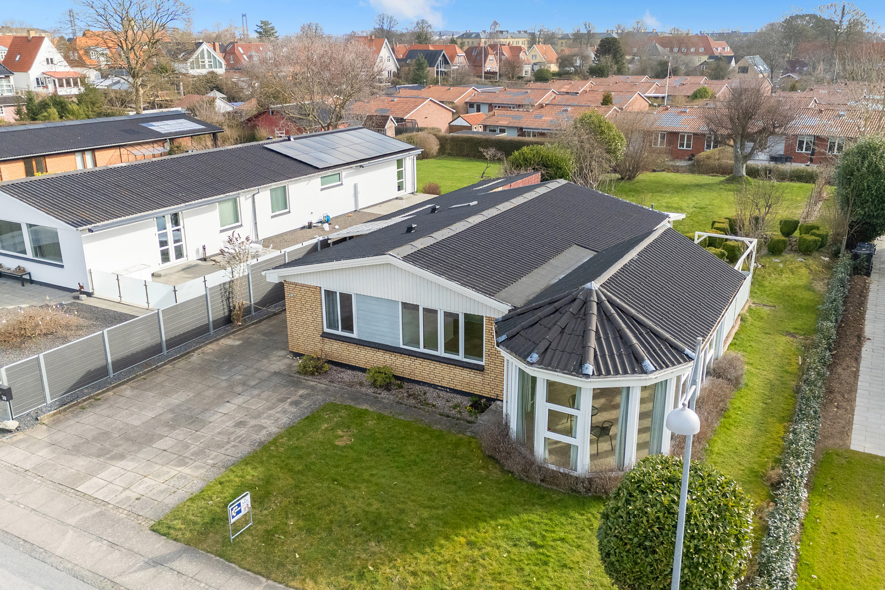 Fremhævet facade billede i fuldskærmstilstand. Billede af Fasanvej 39, 5500 Middelfart