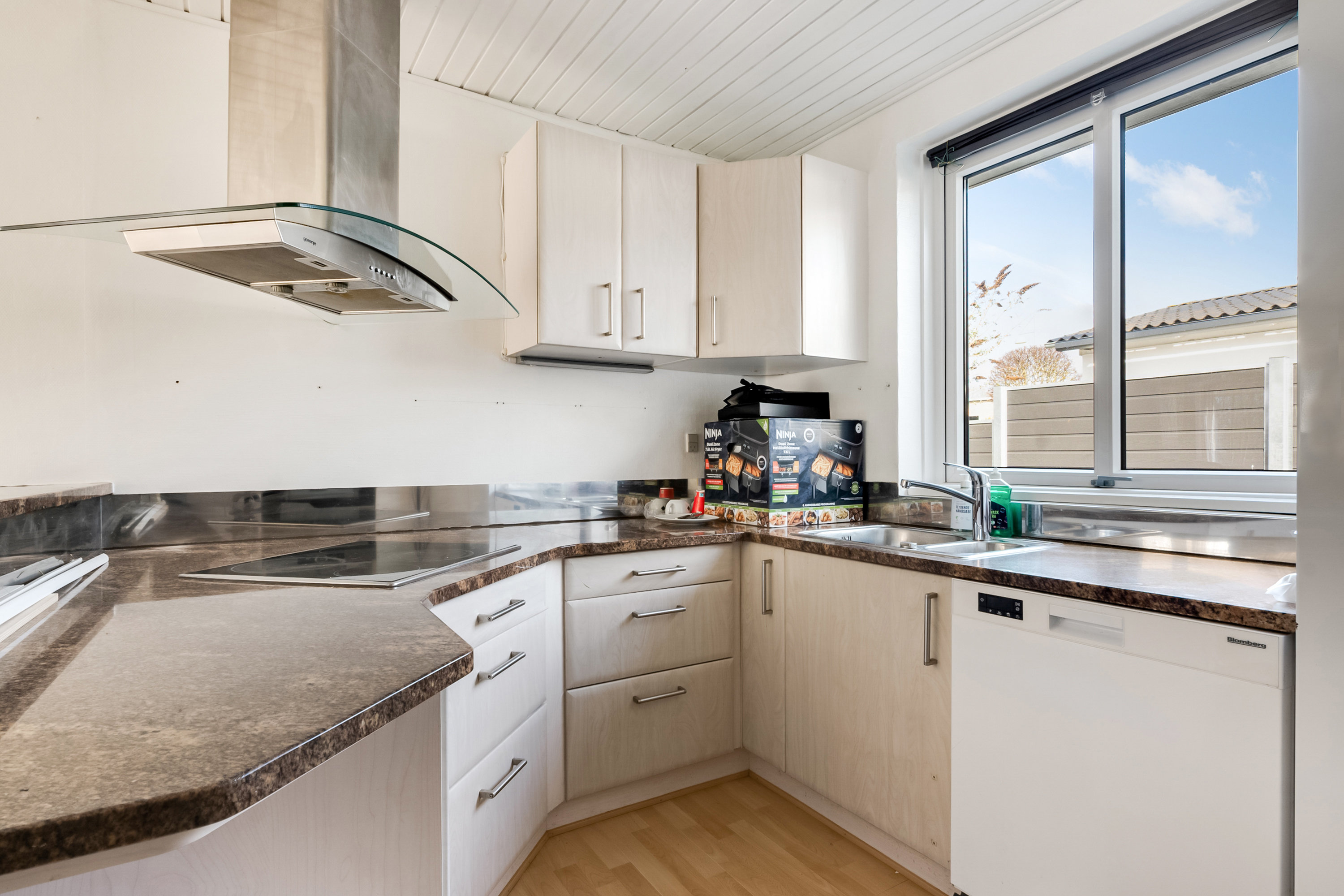 Fremhævet køkken billede i fuldskærmstilstand. Billede af Fasanvej 39, 5500 Middelfart