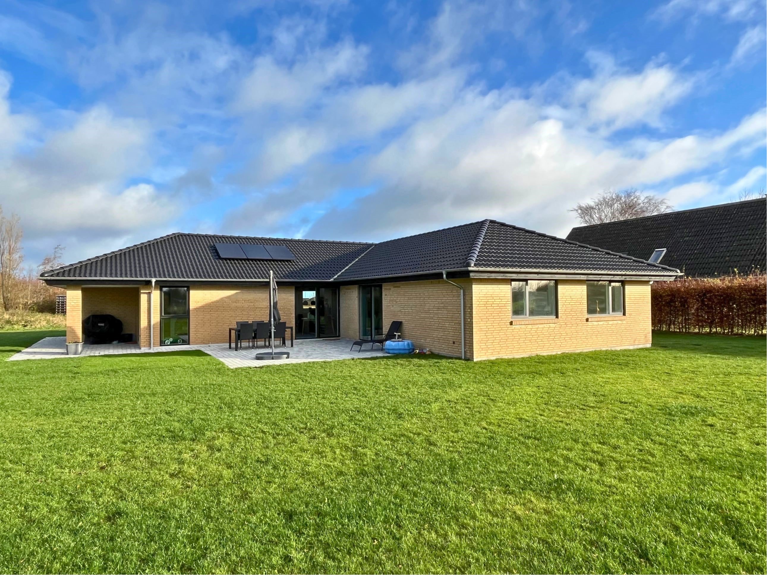 Fremhævet  billede i fuldskærmstilstand. Billede af Østervænget 14, Ommel, 5960 Marstal