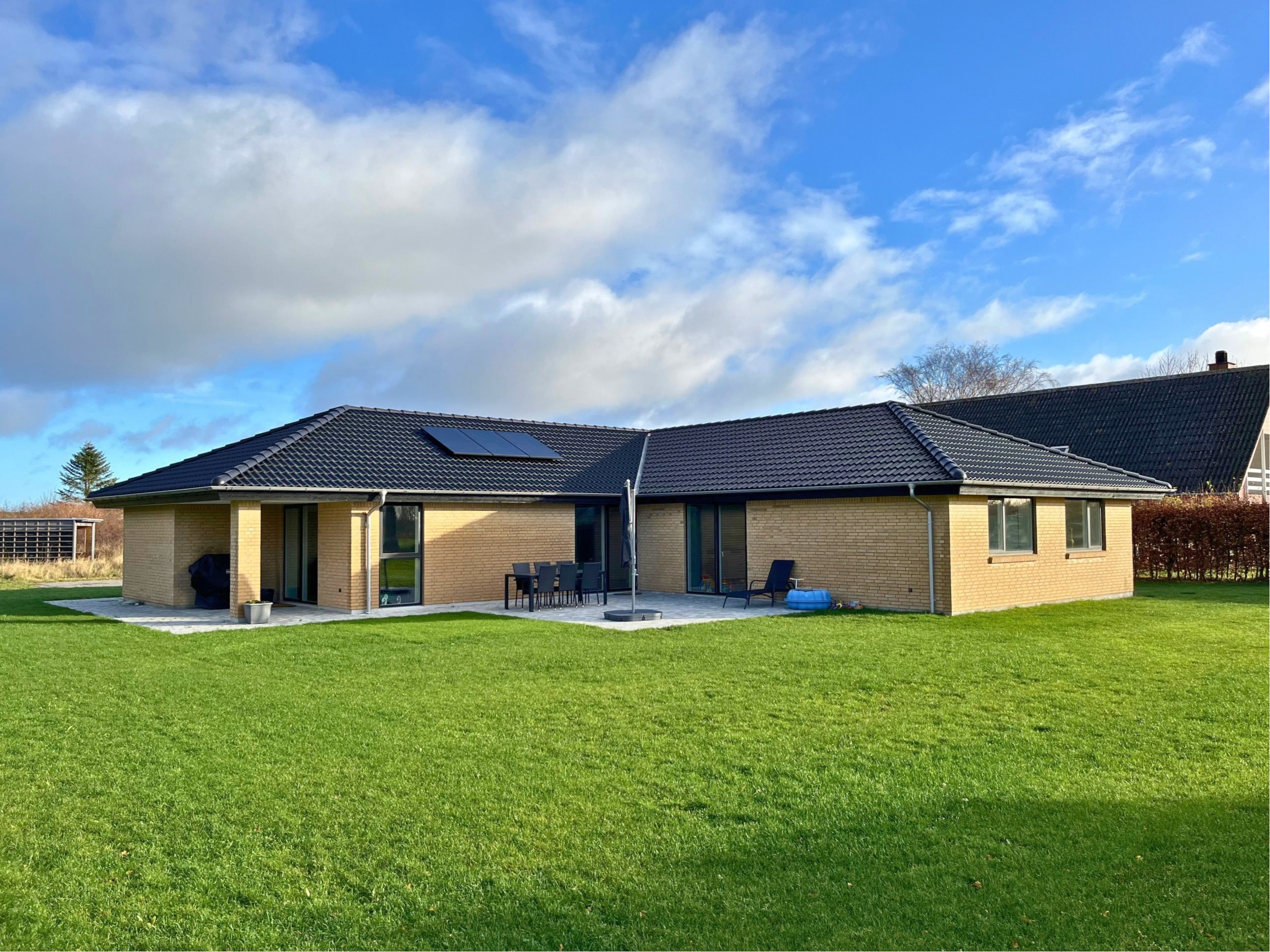 Fremhævet  billede i fuldskærmstilstand. Billede af Østervænget 14, Ommel, 5960 Marstal