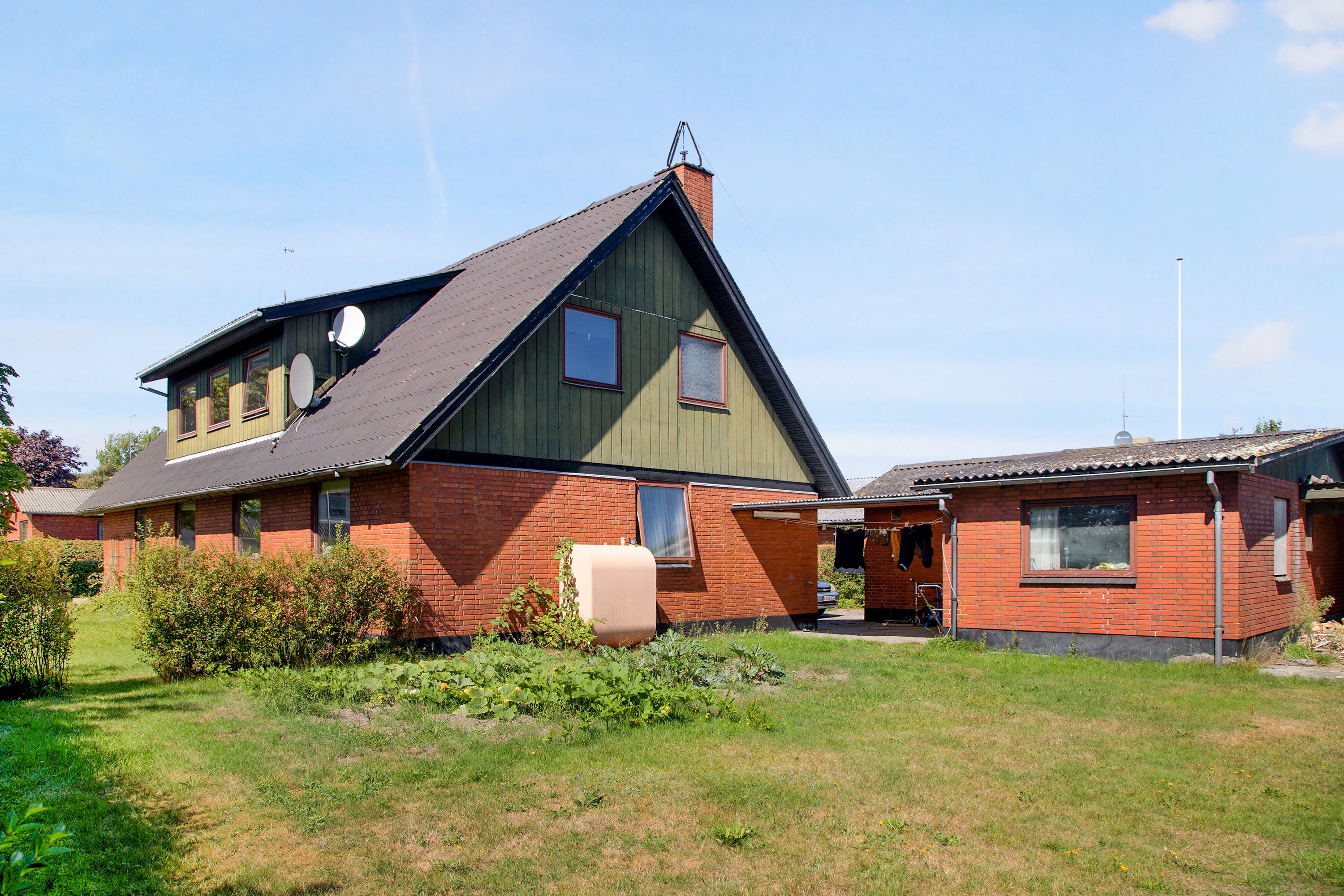 Fremhævet ejendommen billede i fuldskærmstilstand. Billede af Kromarksvej 6, Byrum By, 9940 Læsø