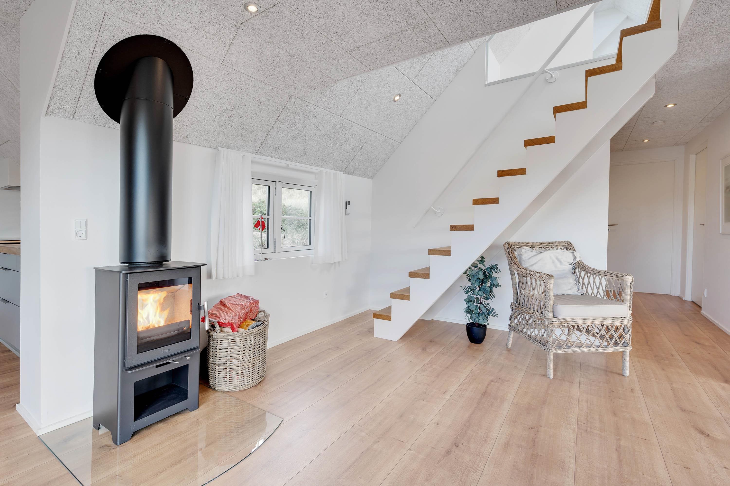 Fremhævet stue billede i fuldskærmstilstand. Billede af Nordsøvej 346, Søndervig, 6950 Ringkøbing